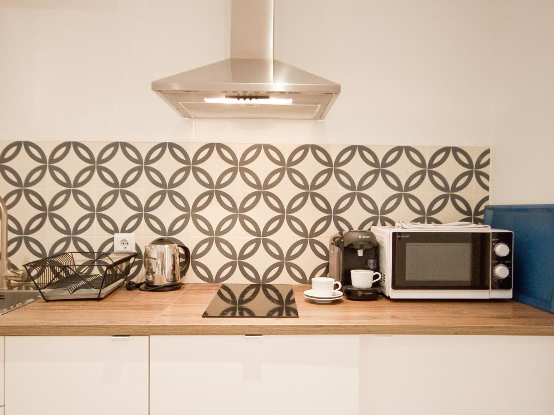One-Bedroom Apartment - Photo 3
