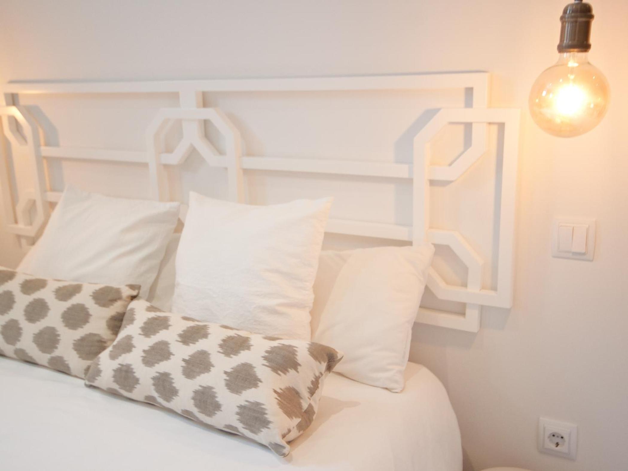 One-Bedroom Apartment - Photo 9