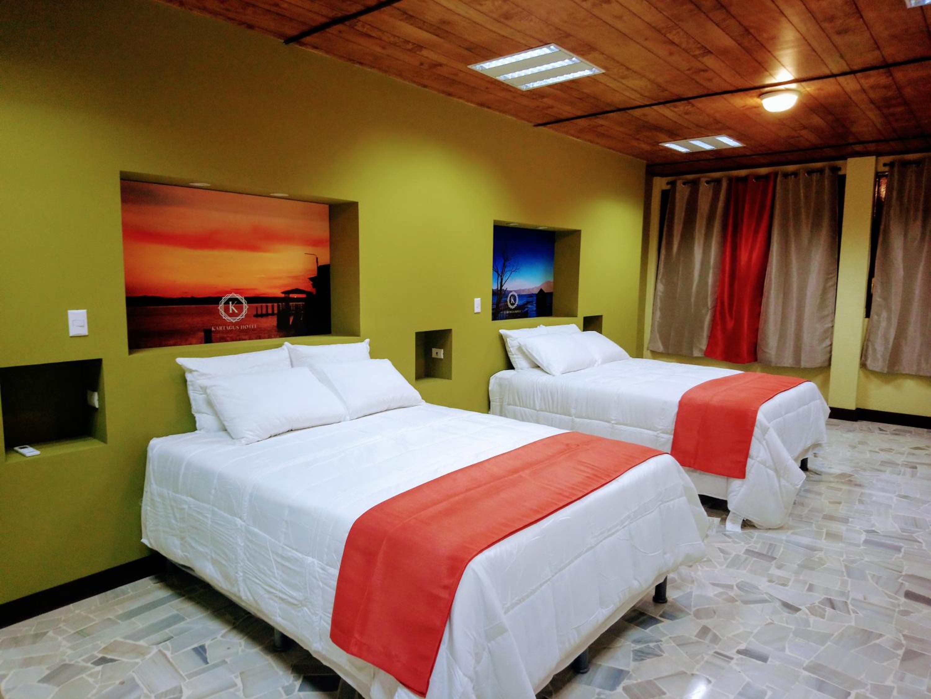 Deluxe Double Room with Two Double Beds photo 2