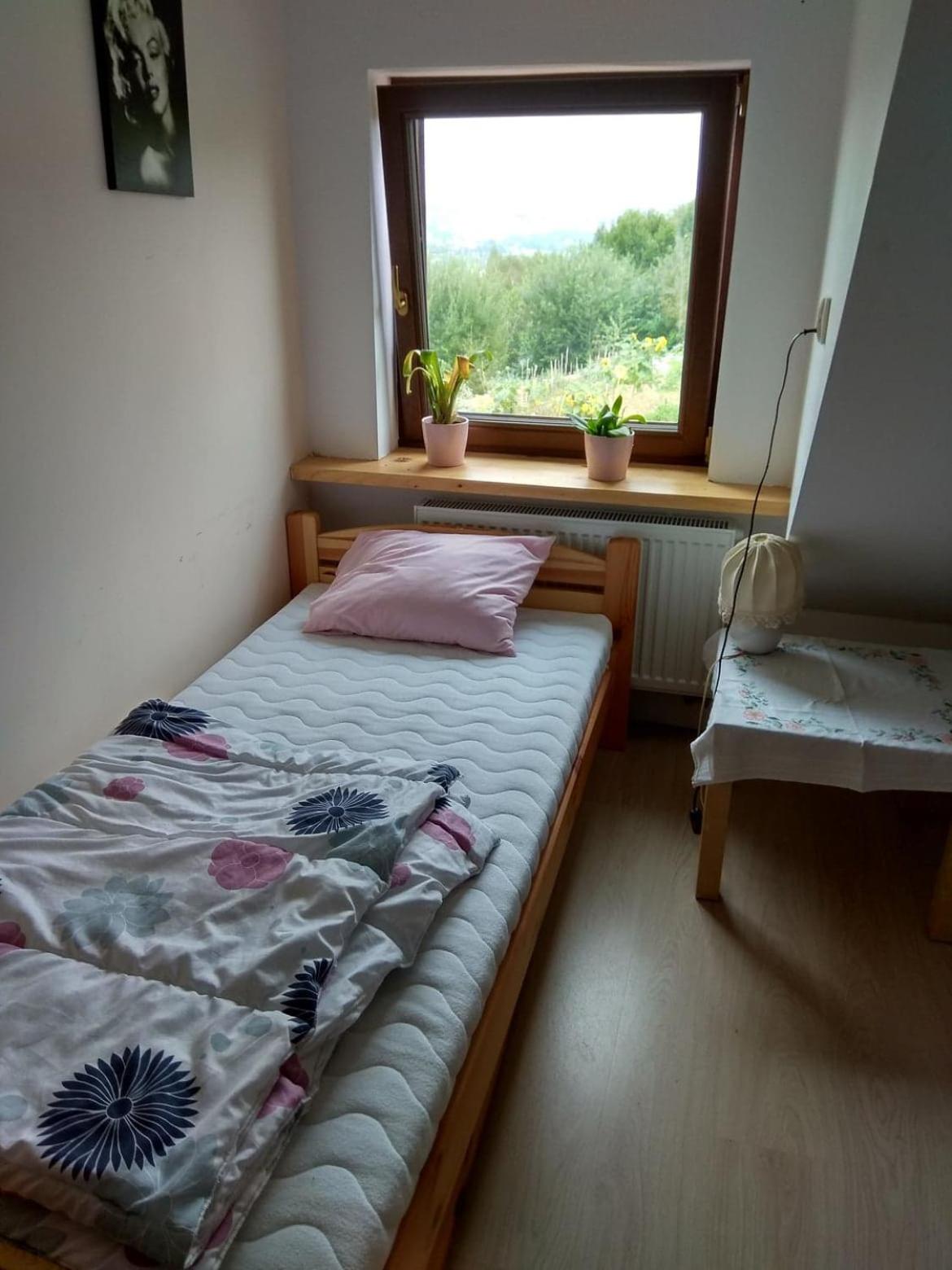 Triple Room with Shared Bathroom photo 3