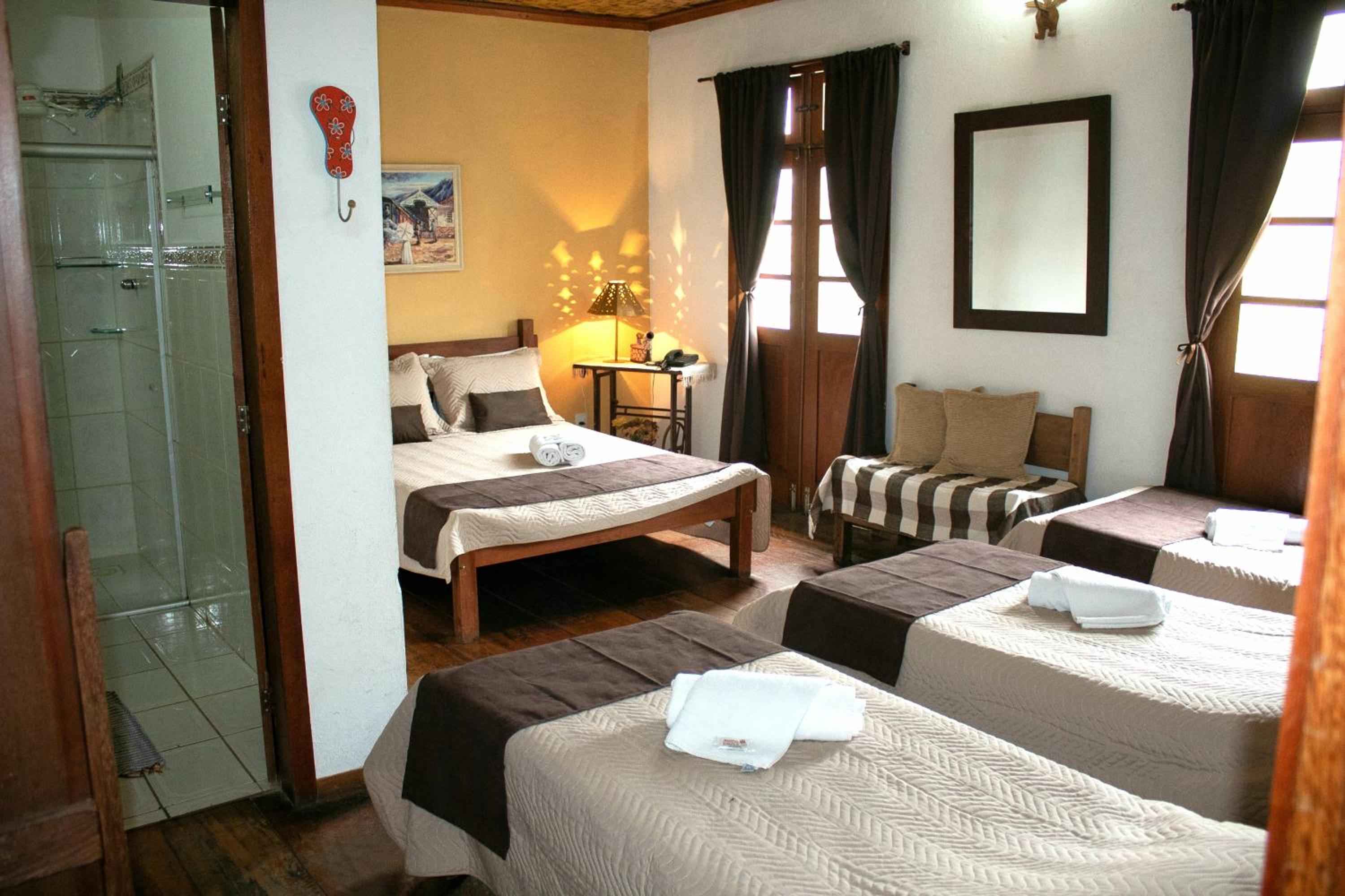 Classic Quadruple Room photo 3