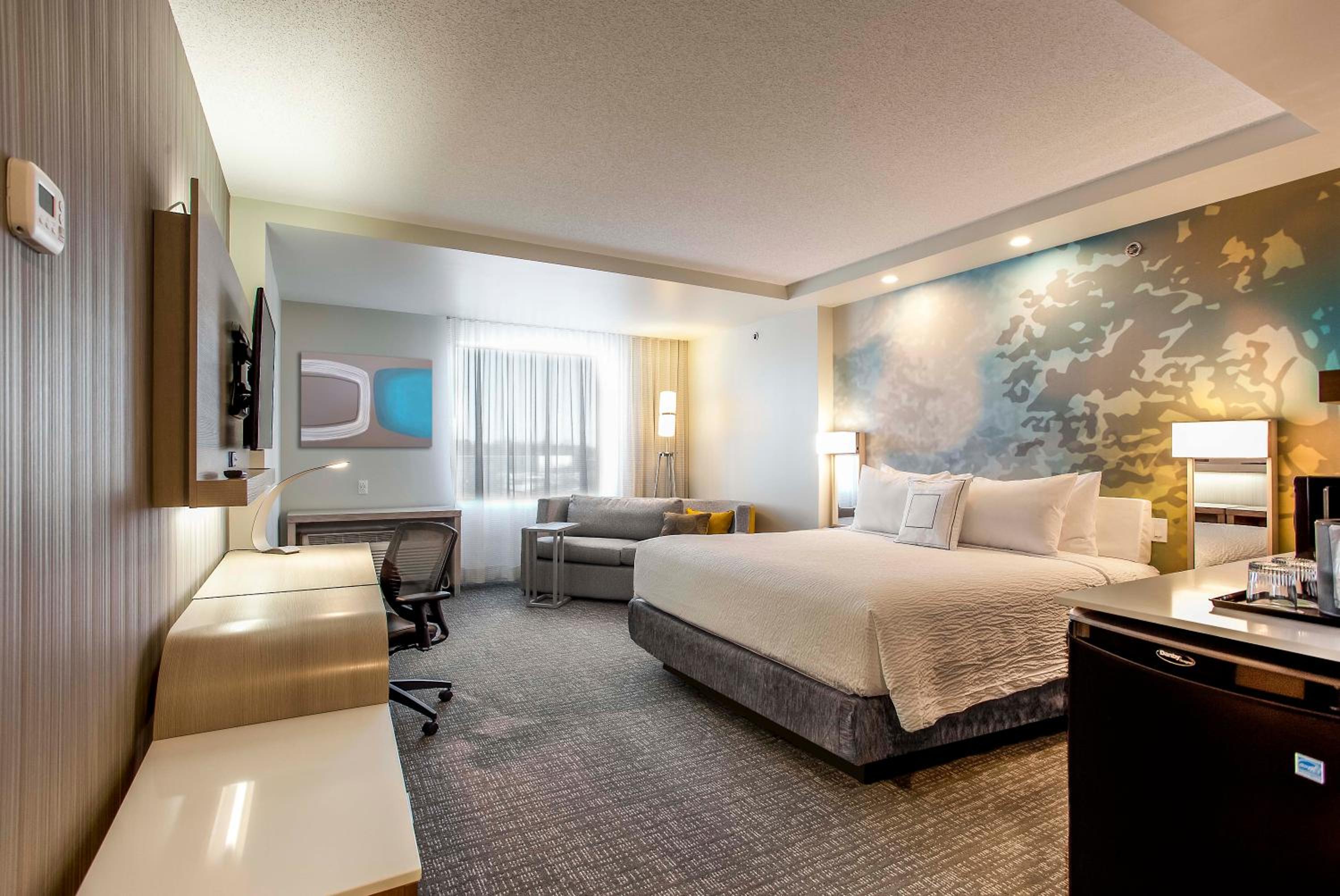 King Room with Wet Bar and Sofa Bed