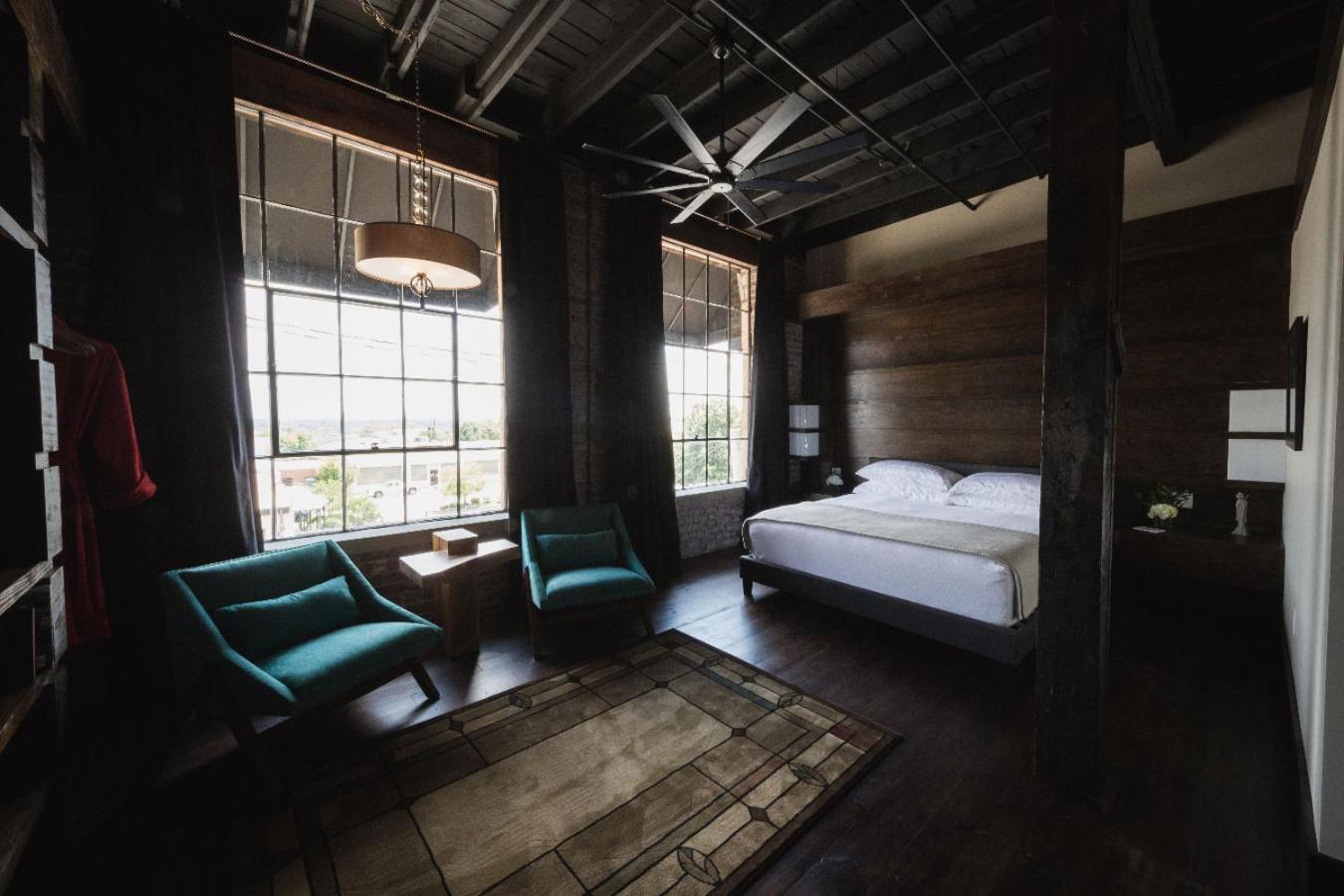 Superior King Suite