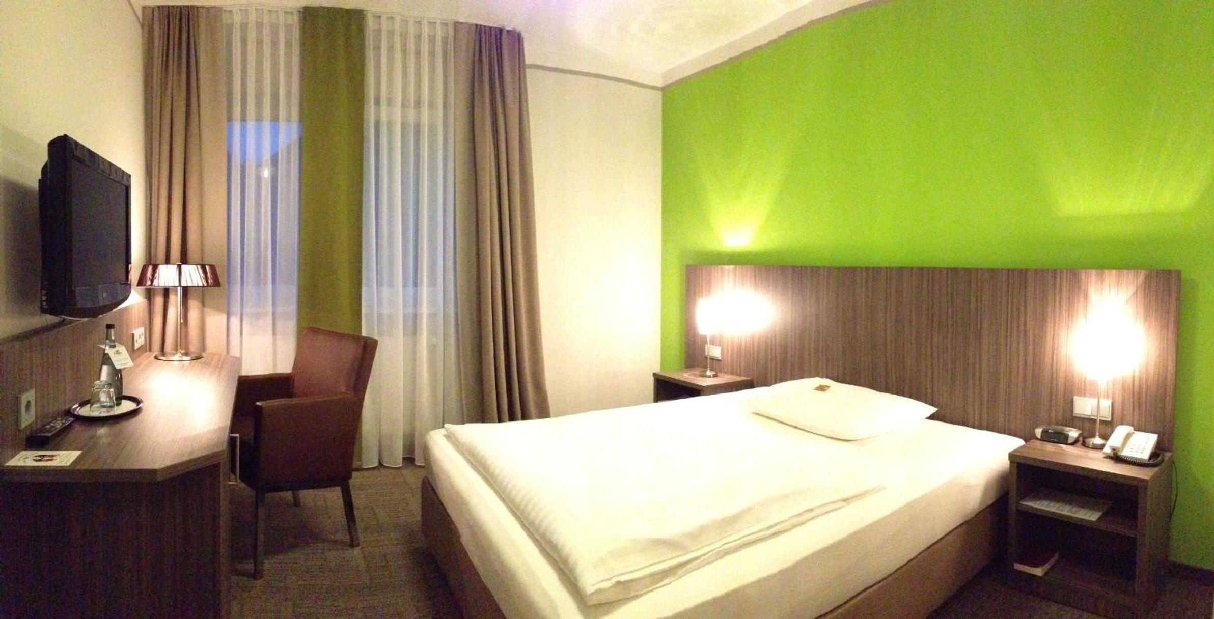 Double Room - Photo 4