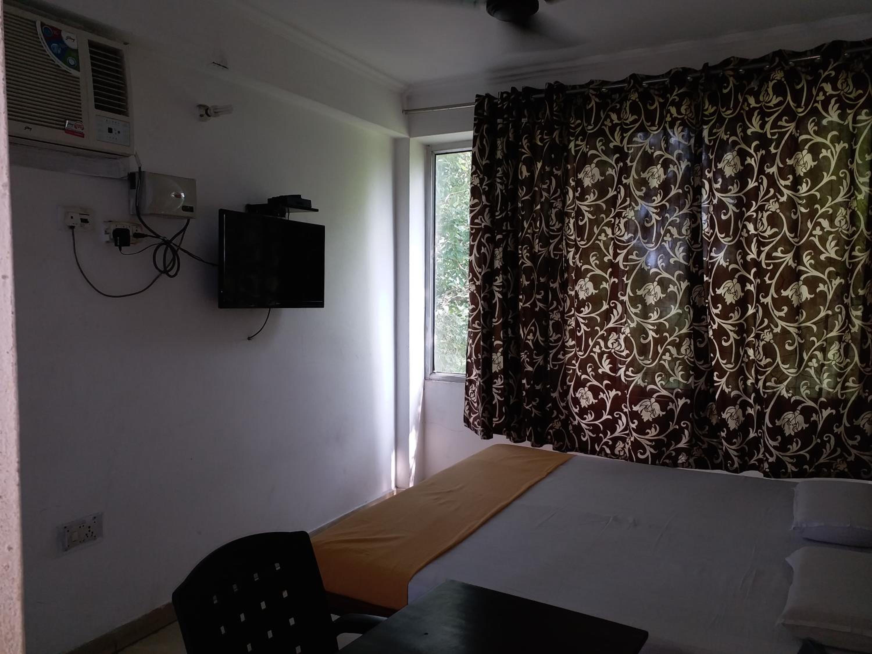 Small Double Room