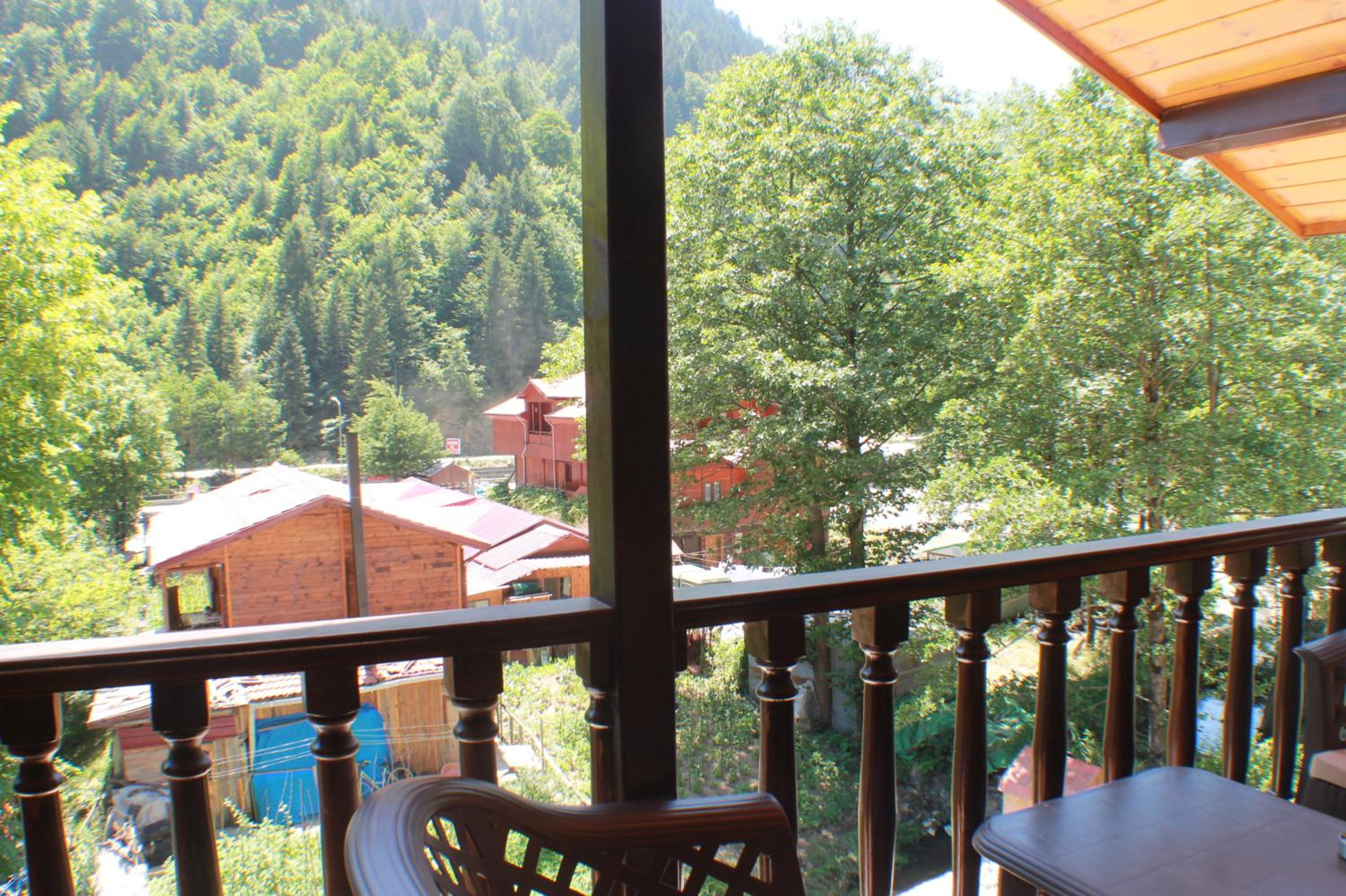 One-Bedroom Suite with Balcony (Attic) - Photo 15