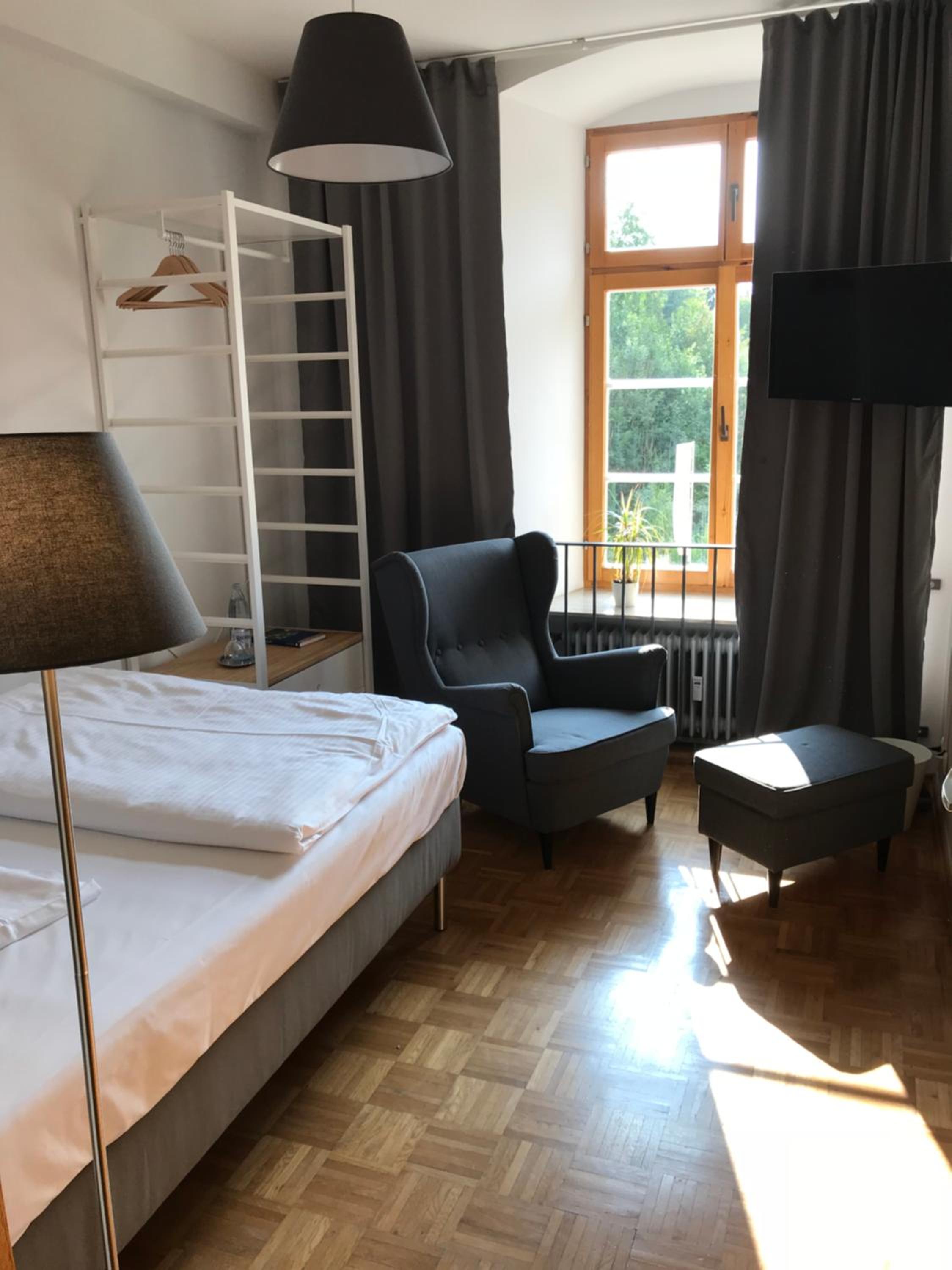 Single Room photo 2