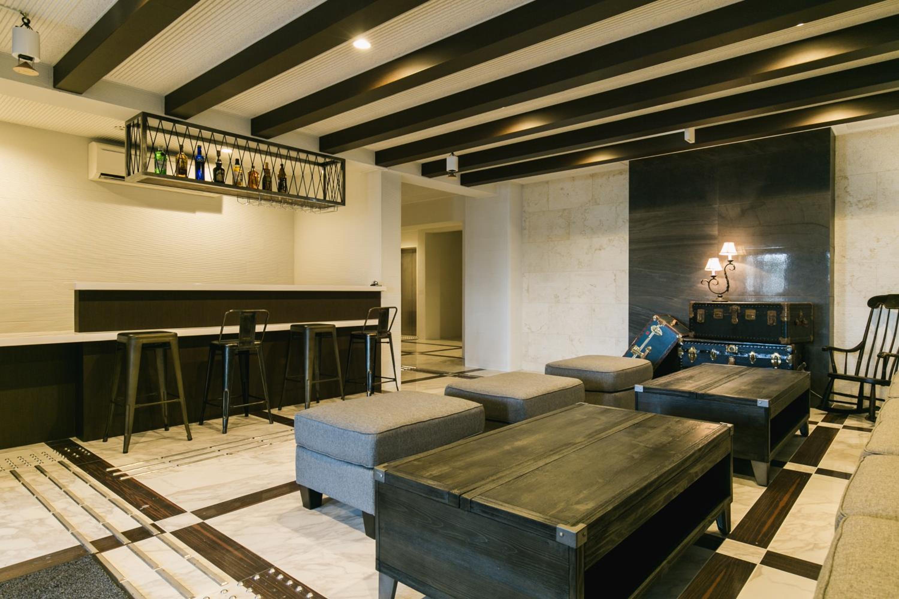 Niraikanai Suite photo 2