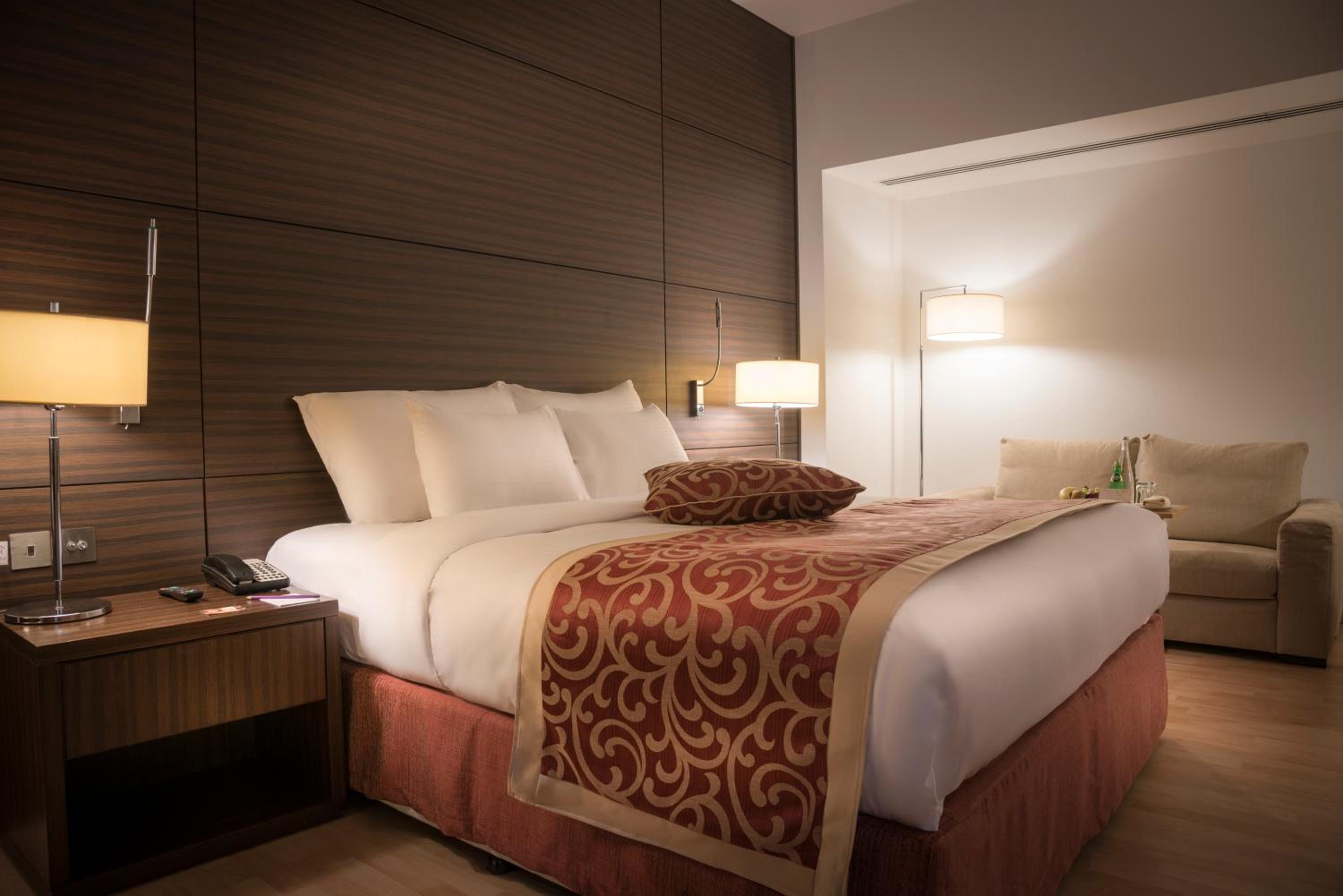 Premium King Room with Lounge Area photo 2