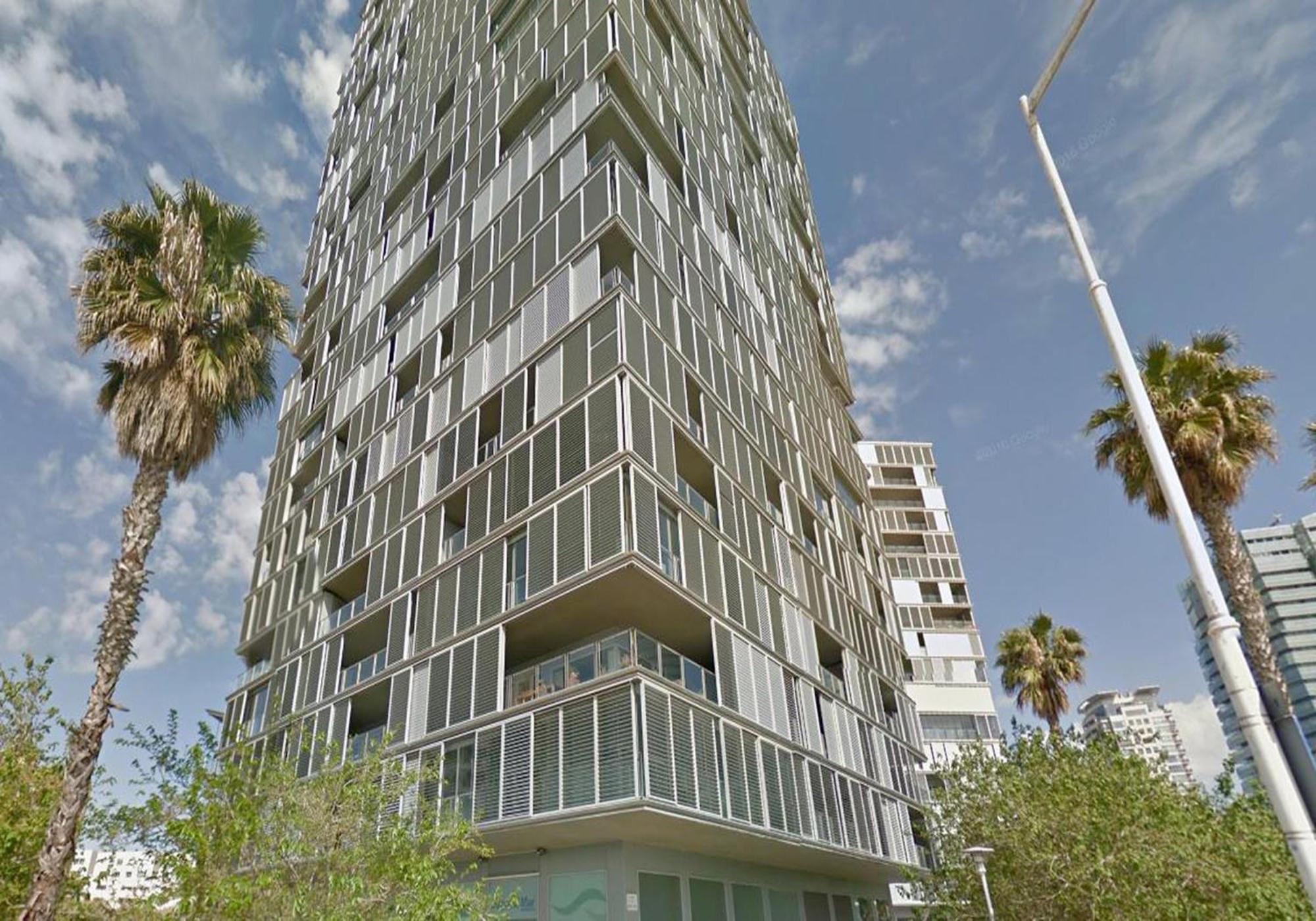 Deluxe Five-Bedroom Apartment with Sea View photo 2