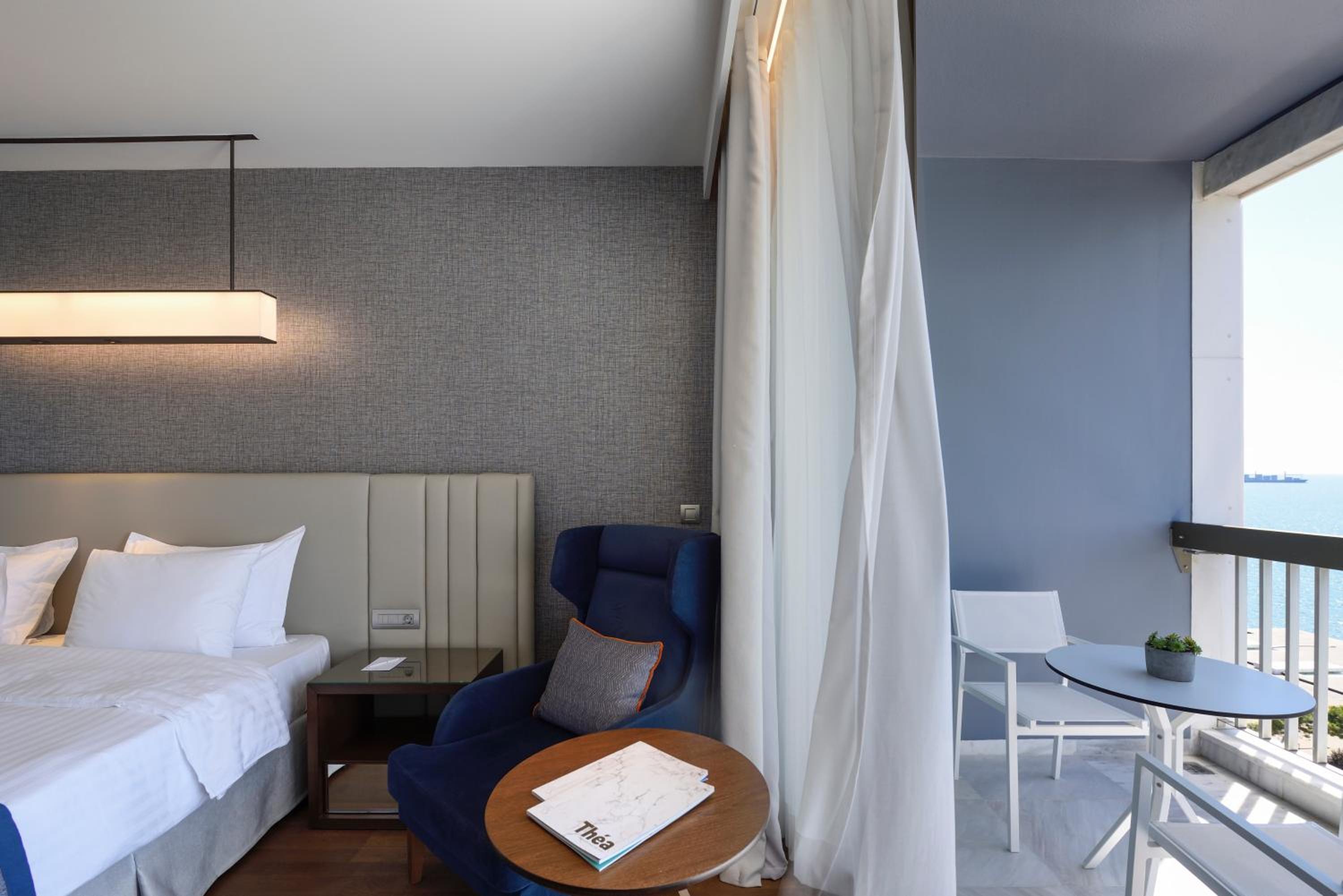 Executive Double Room with Sea View - Photo 7