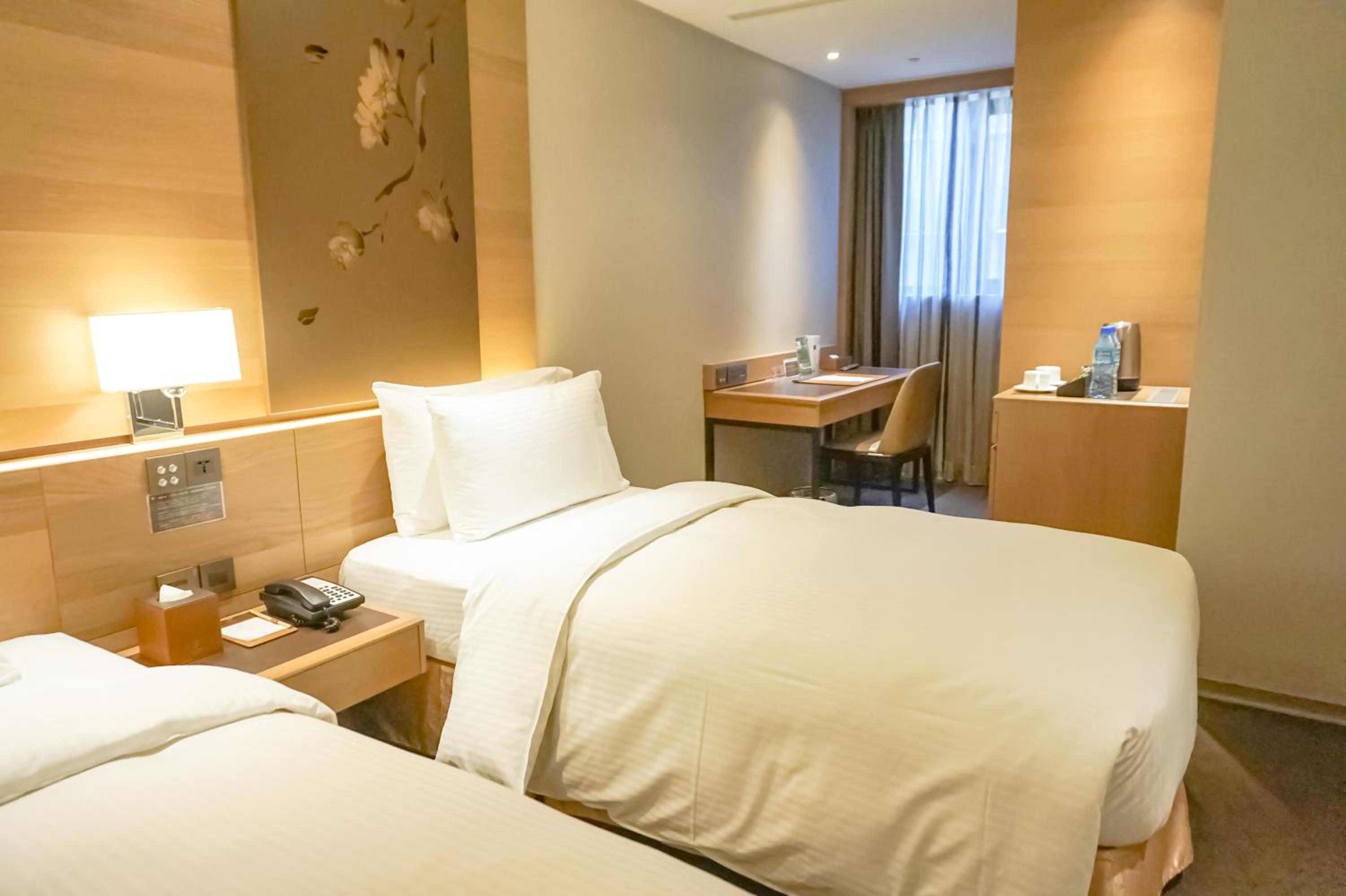 Standard Twin Room photo 3