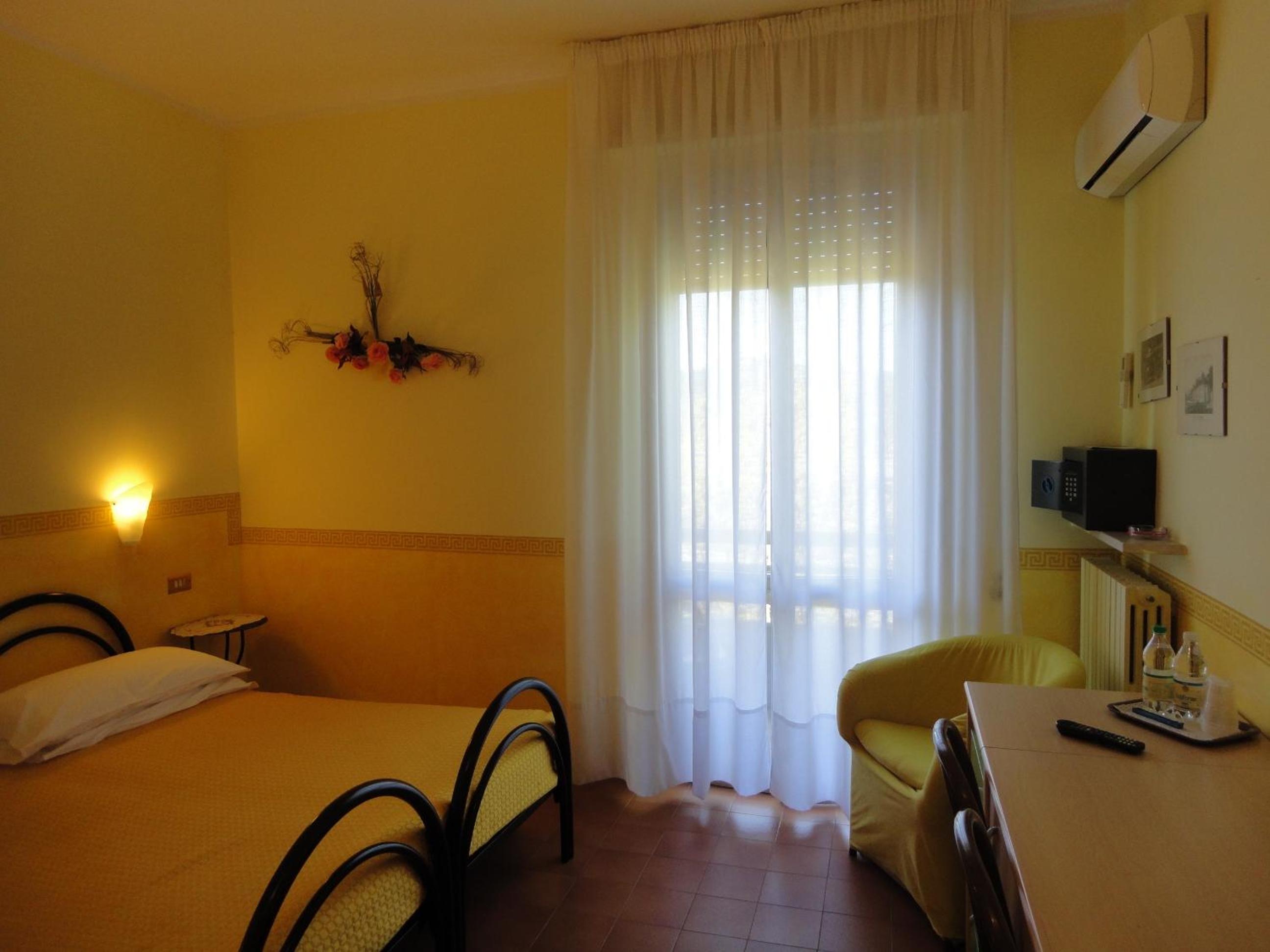 Triple Room - Photo 4