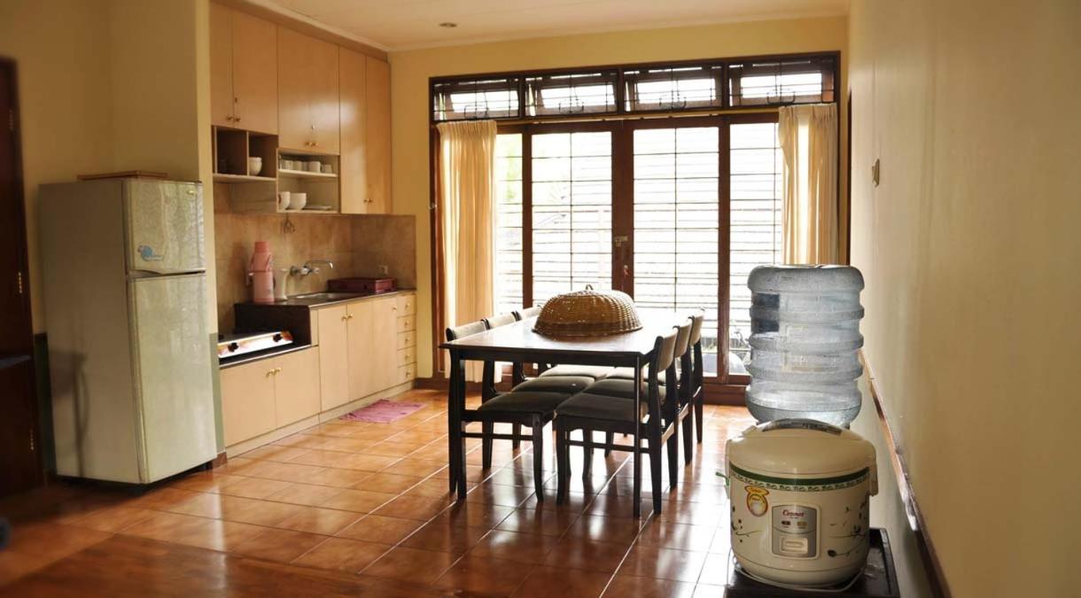 Three-Bedroom Villa - Photo 5