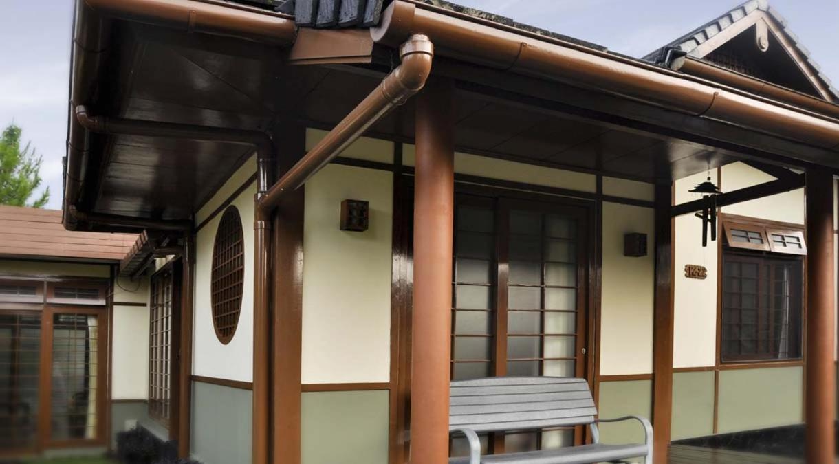 Three-Bedroom Villa - Photo 8