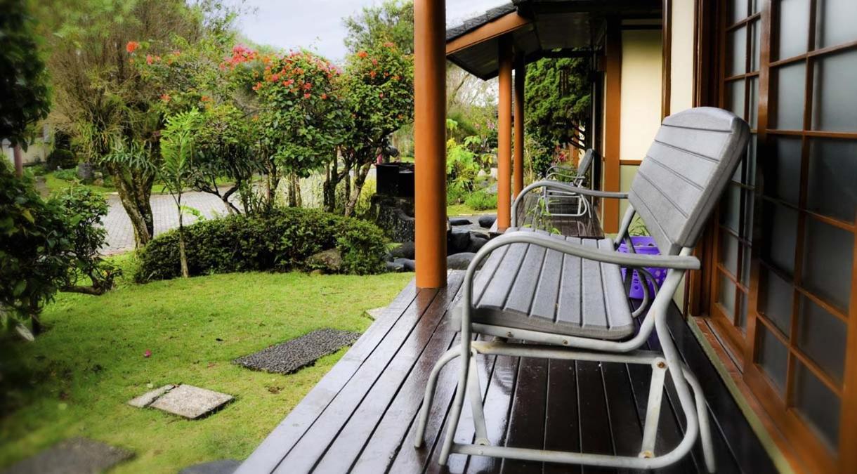 Three-Bedroom Villa - Photo 7