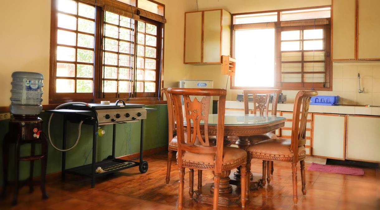 Three-Bedroom Villa - Photo 15