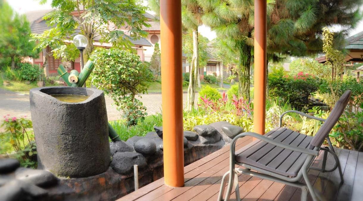 Three-Bedroom Villa - Photo 13