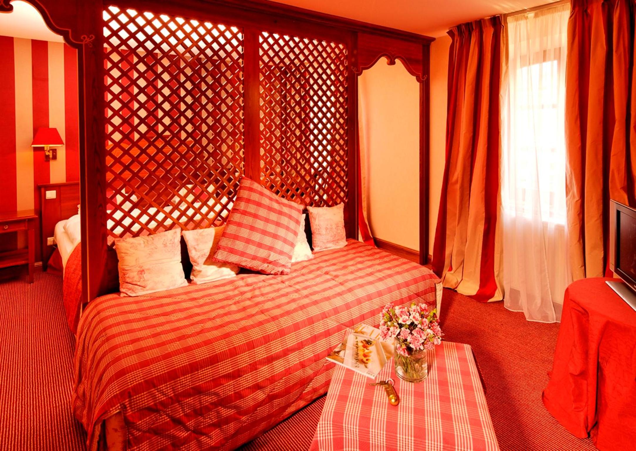 Double Room Romantic - Photo 1