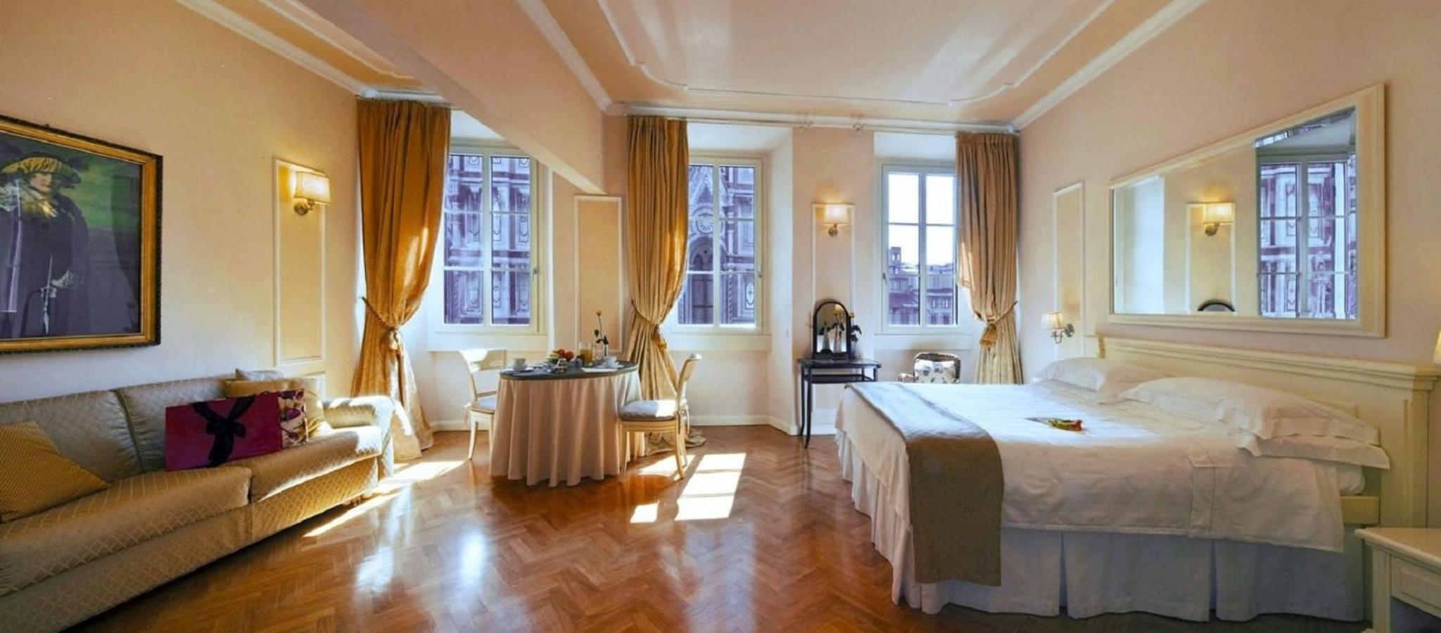 Deluxe Apartment with Duomo View