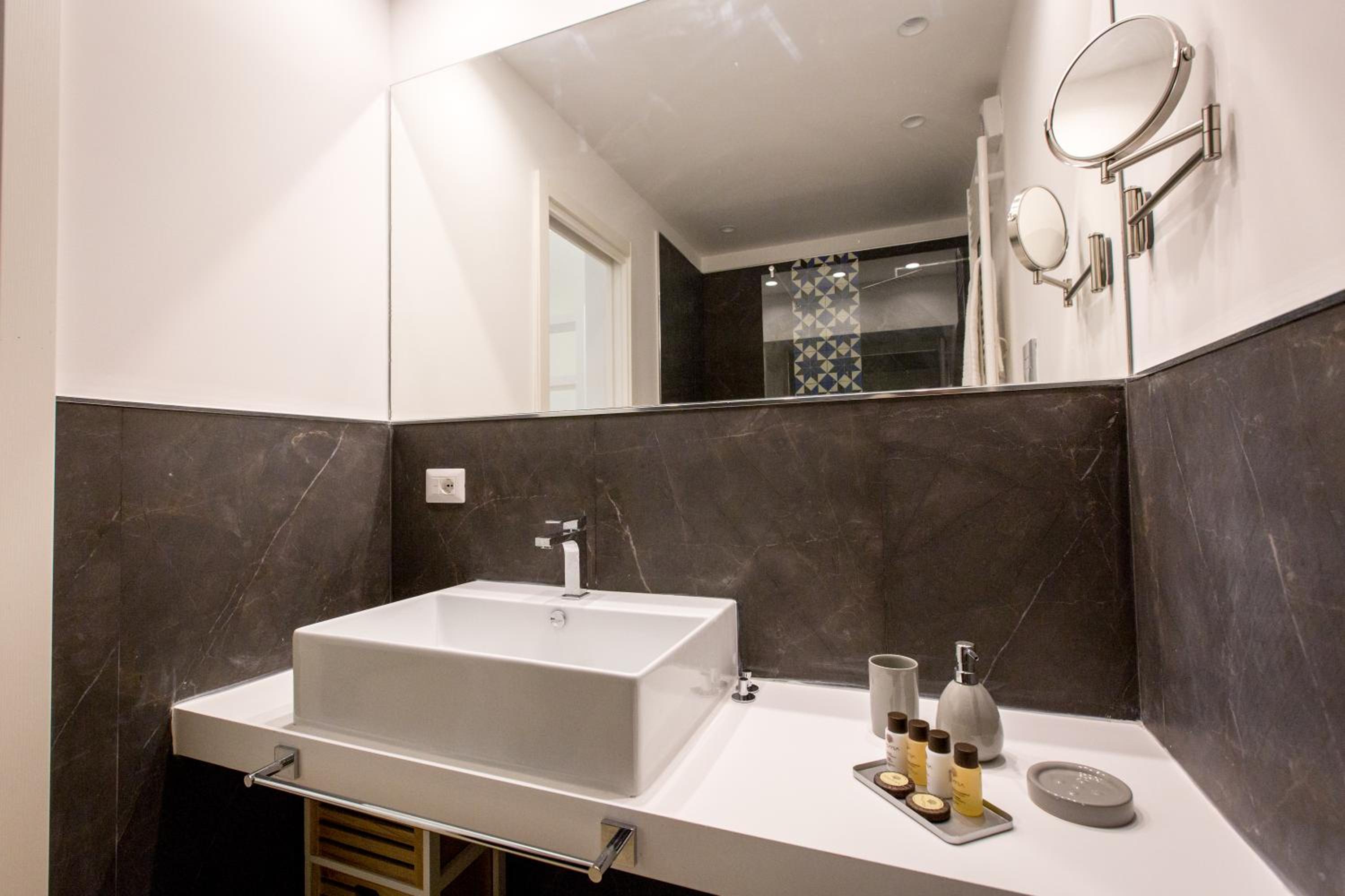 Superior Apartment - Photo 16
