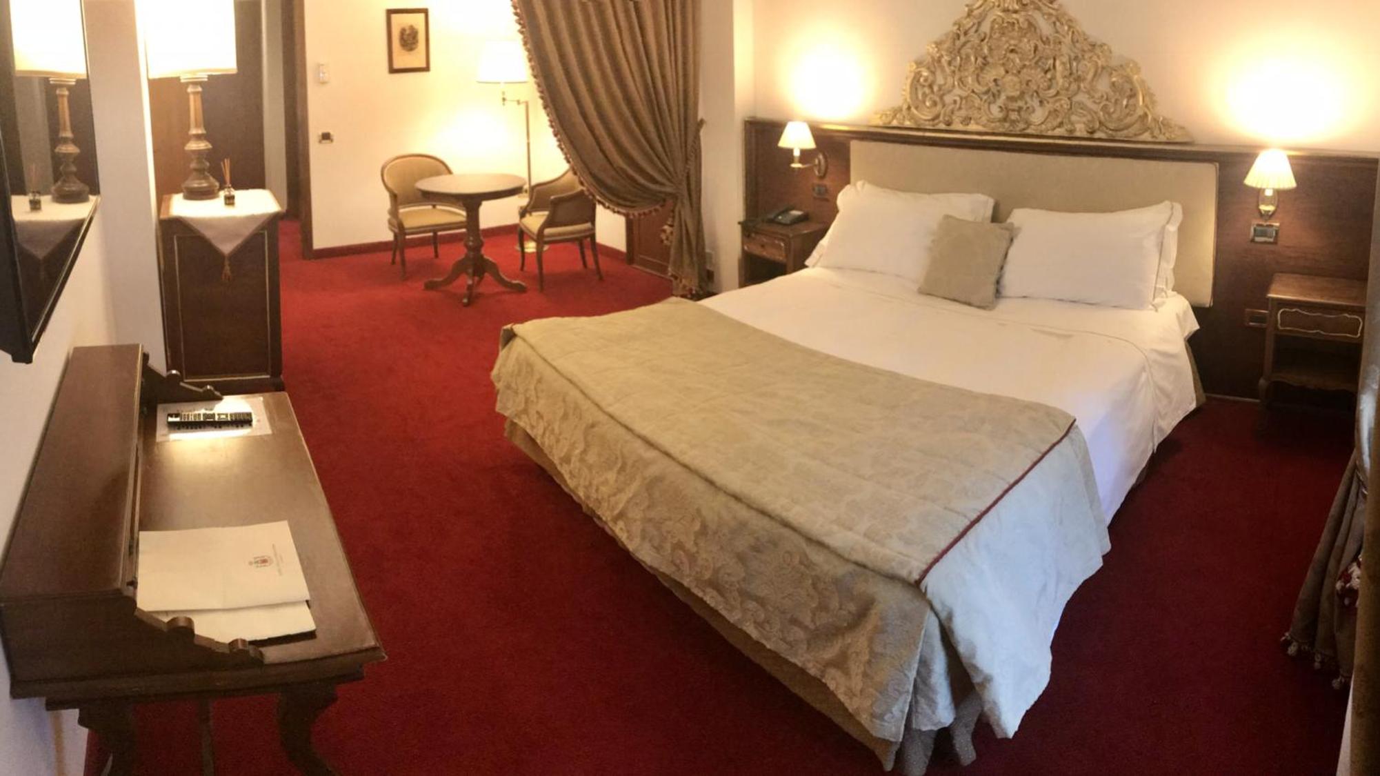 Junior Suite with Garden View - Photo 8