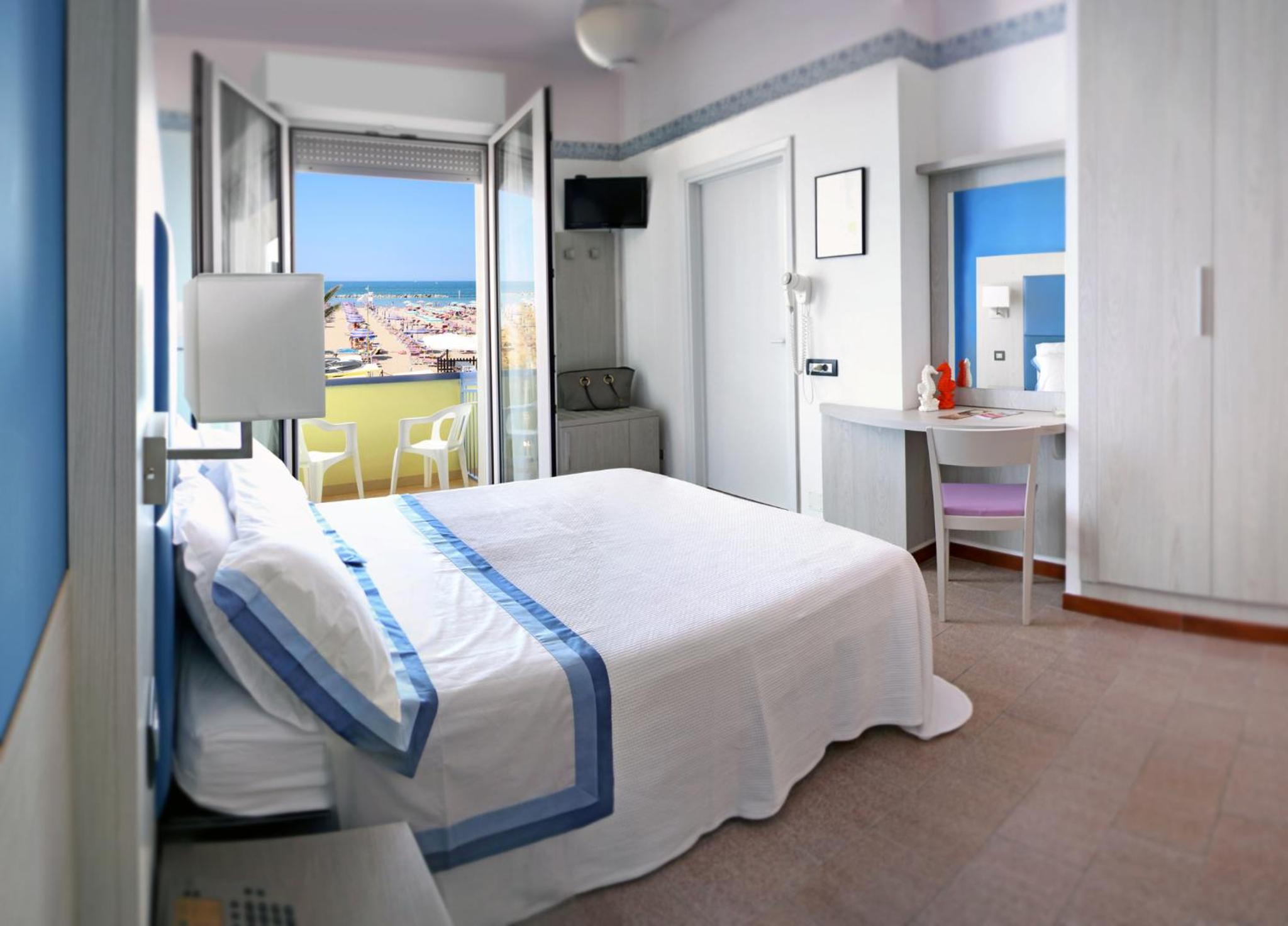 Superior Triple Room with Sea View photo 1