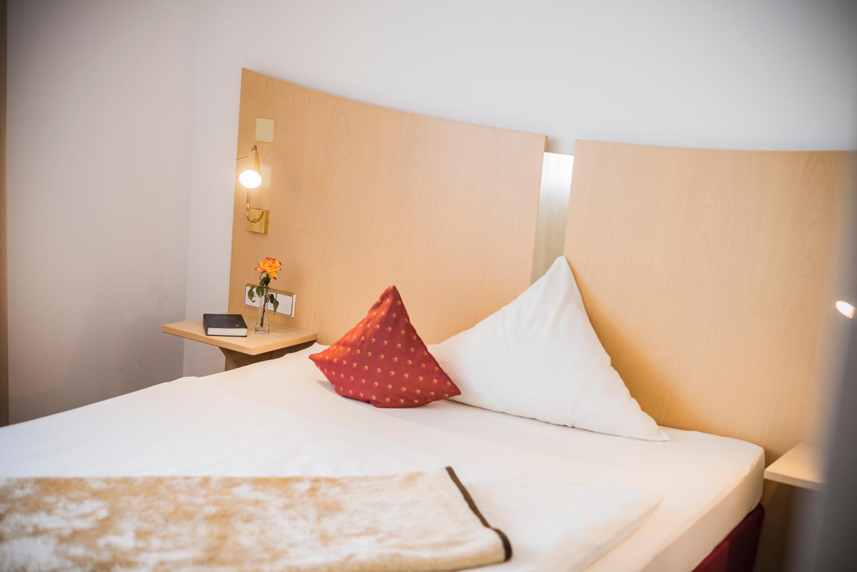 Single Room photo 3