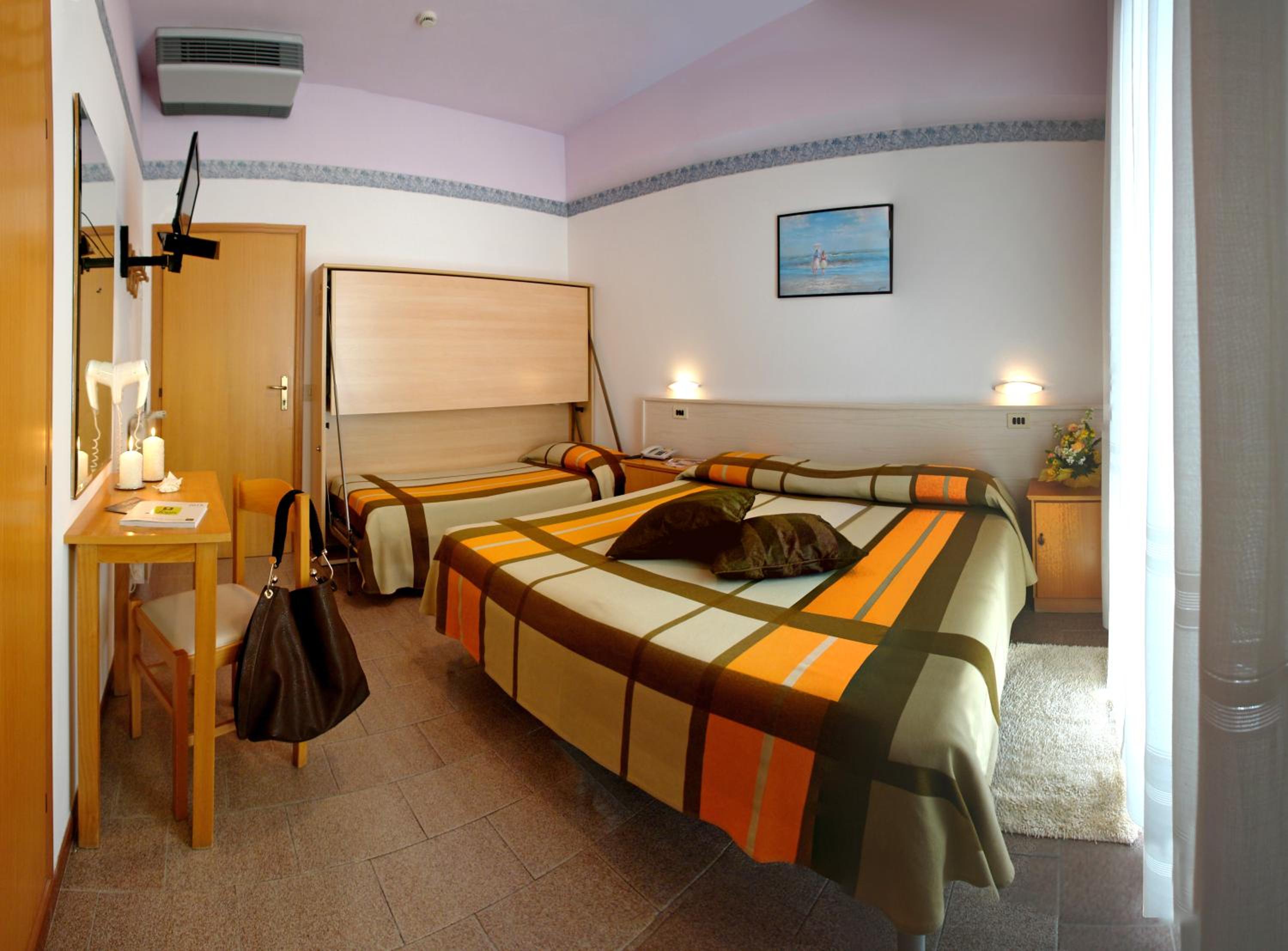 Standard Triple Room photo 1
