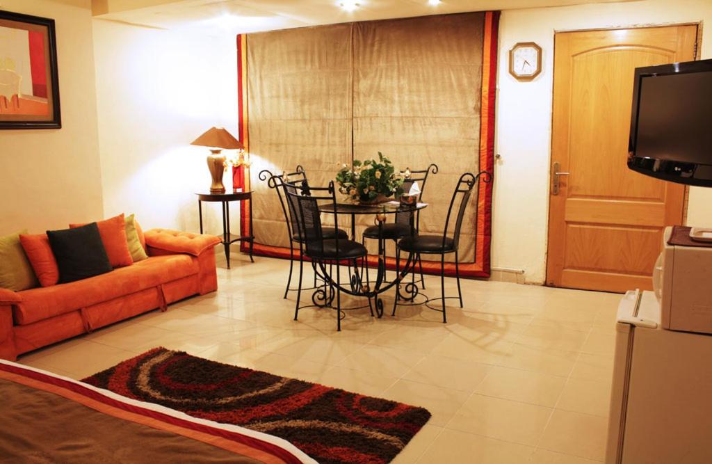 Executive Suite photo 3