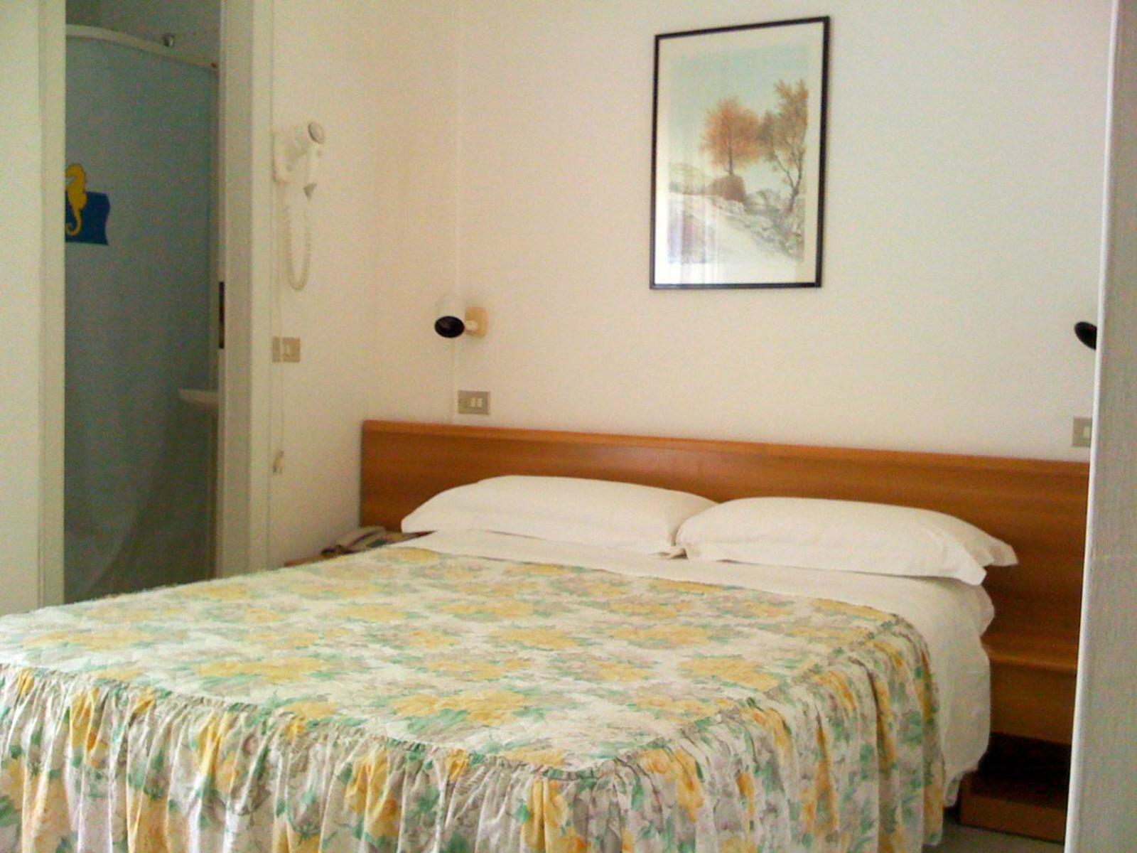 Small Double Room photo 2