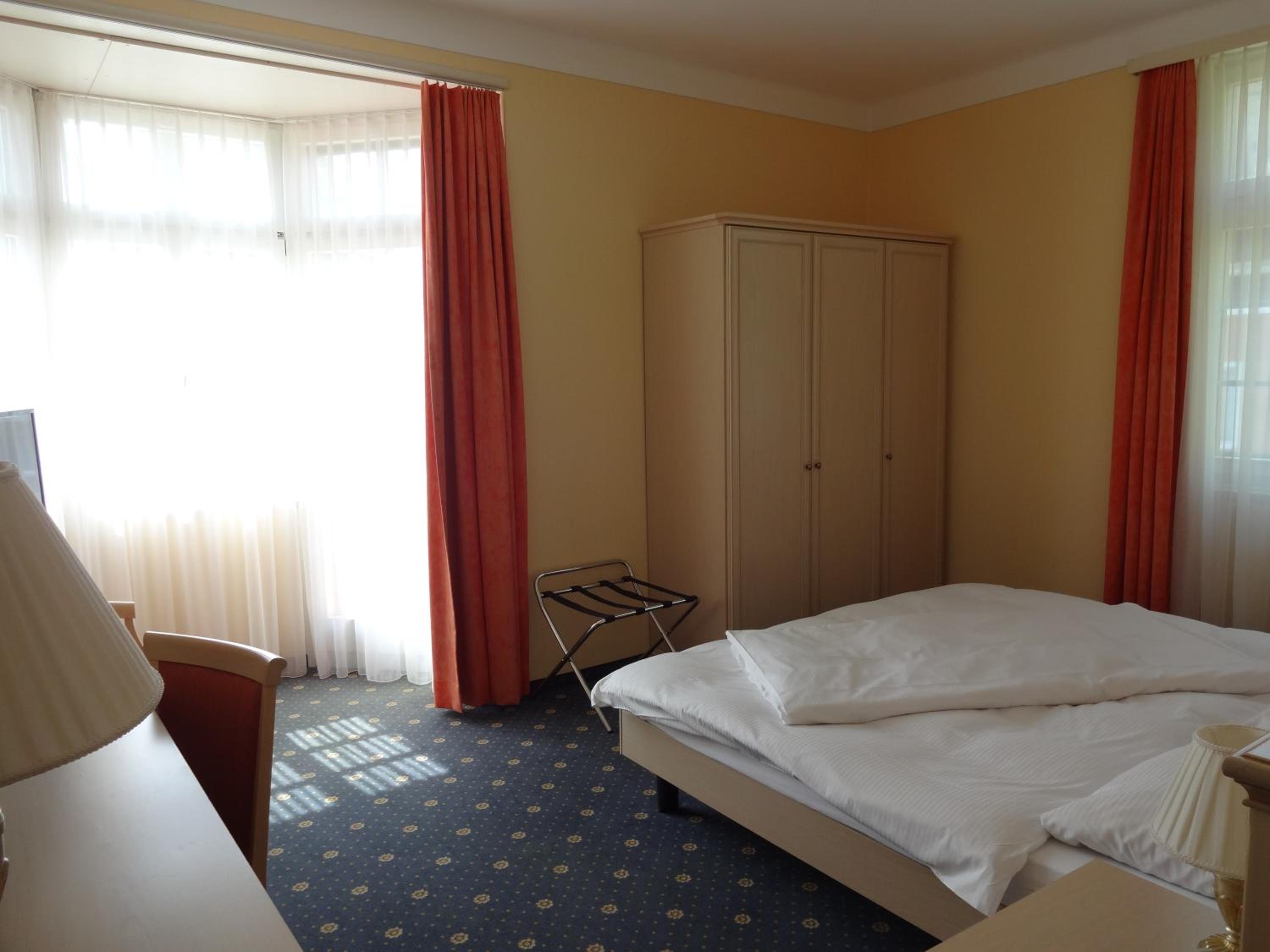 Superior Double Room with Lake View photo 2