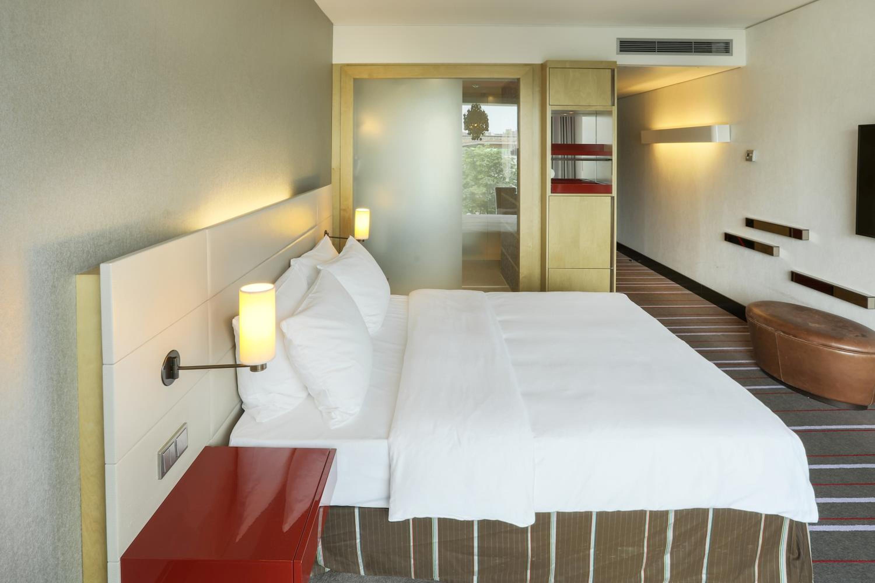 Premium Room thumbnail 6