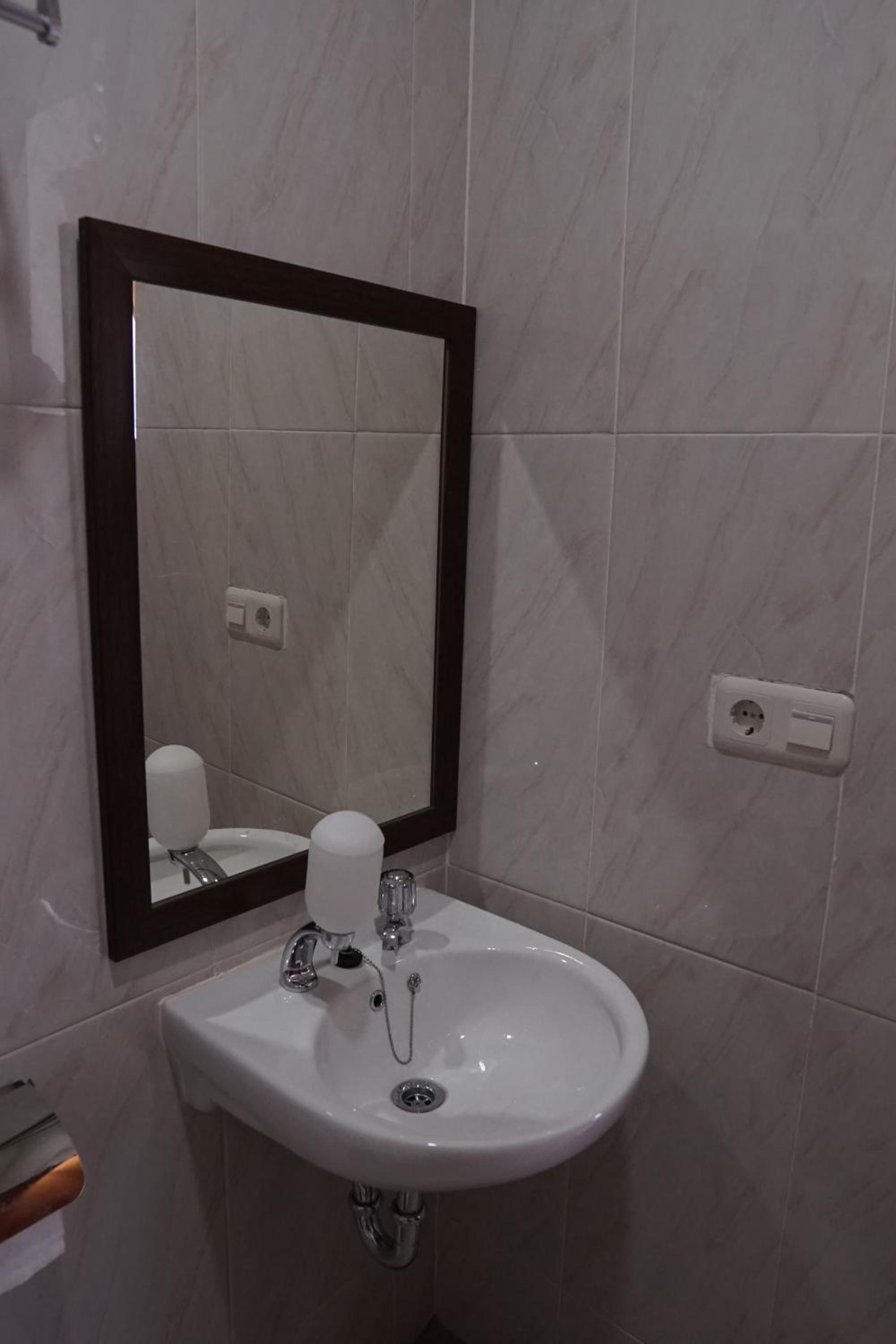 Superior Twin Room - Photo 2