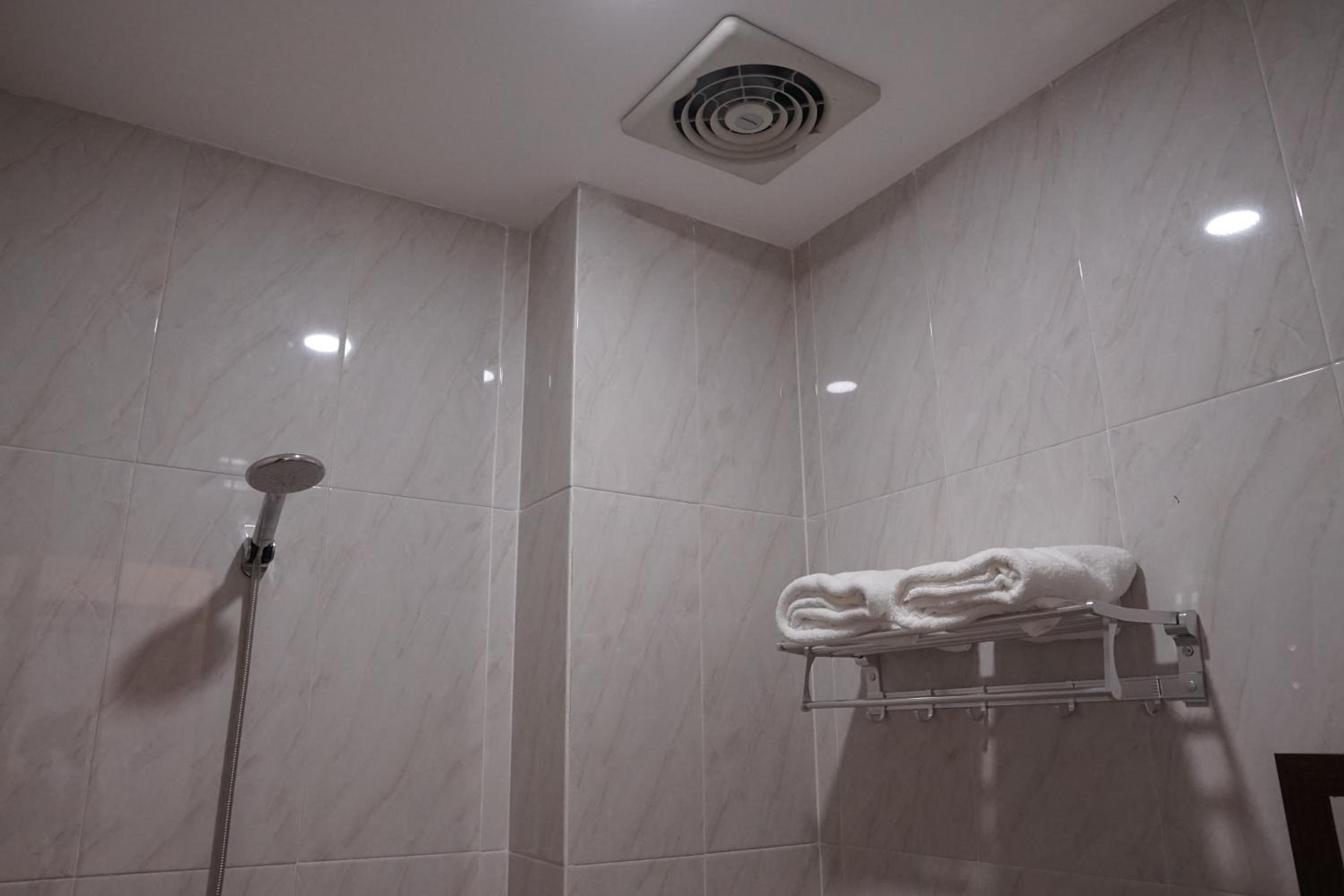 Superior Twin Room - Photo 3