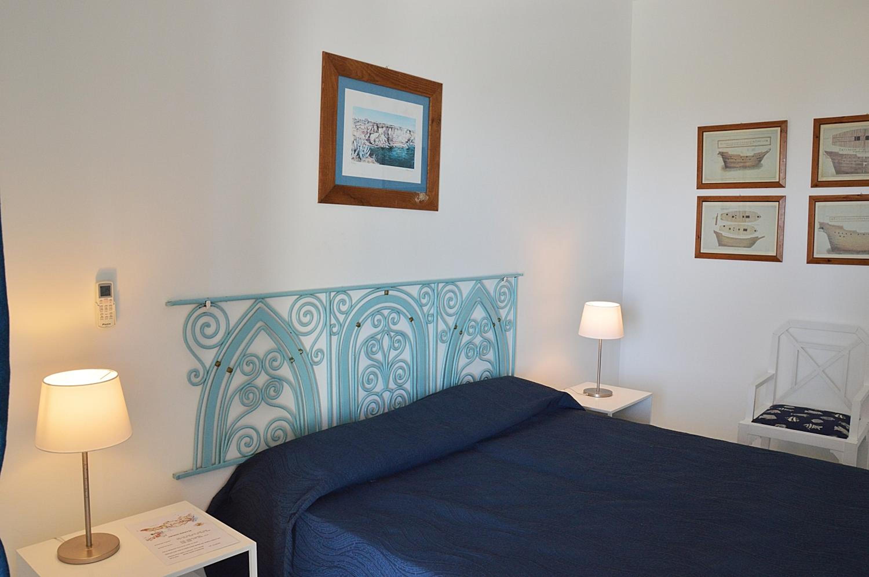 Standard Double or Twin Room with Sea View photo 1