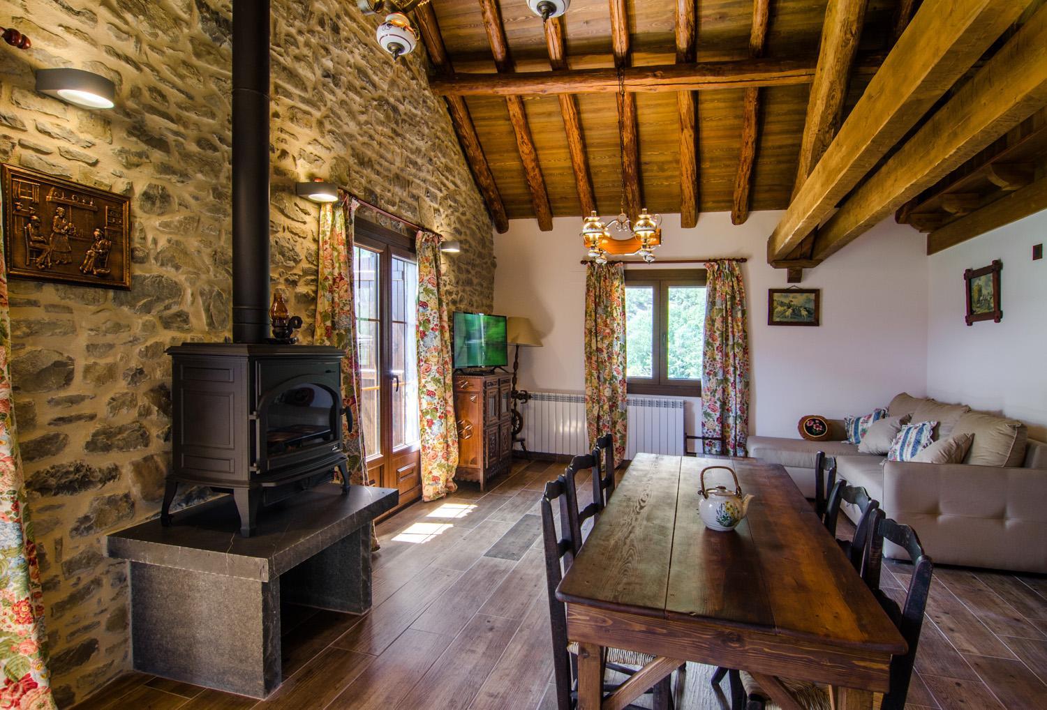 Two-Bedroom House photo 3