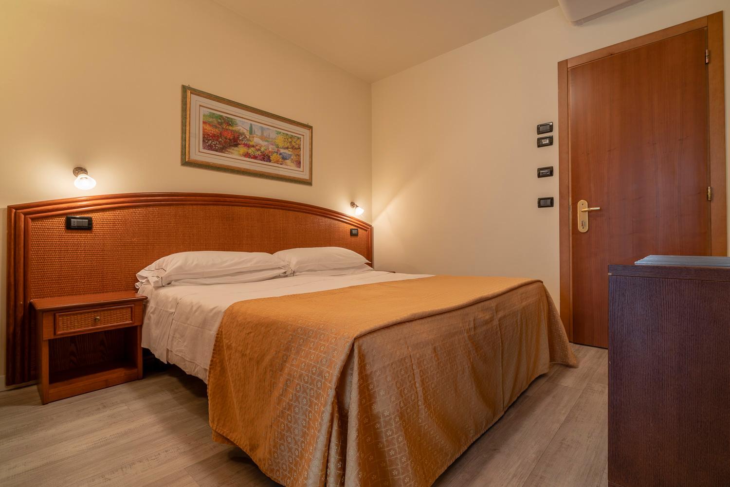 Economy Double or Twin Room - Photo 1