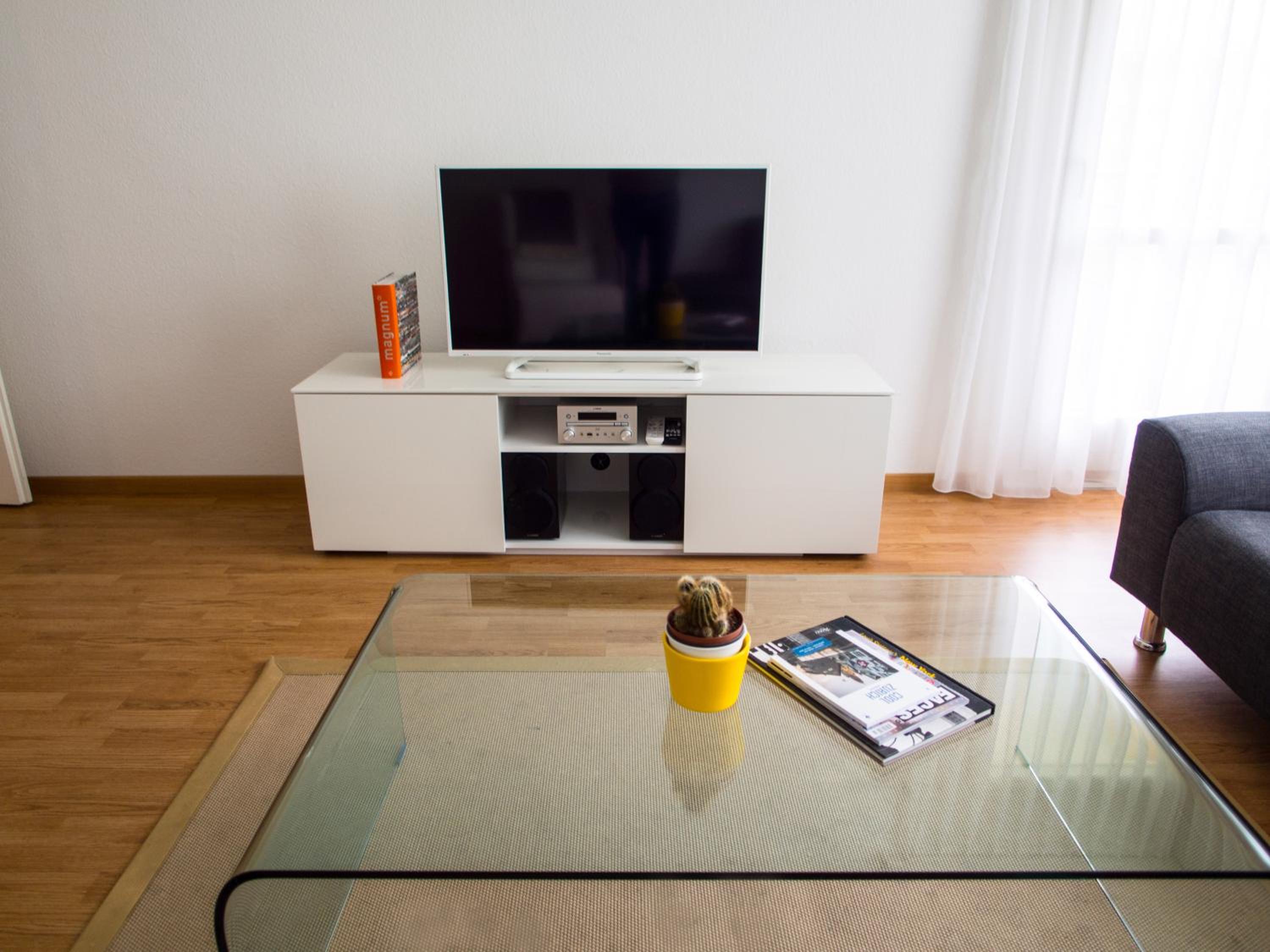 One-Bedroom Apartment photo 3