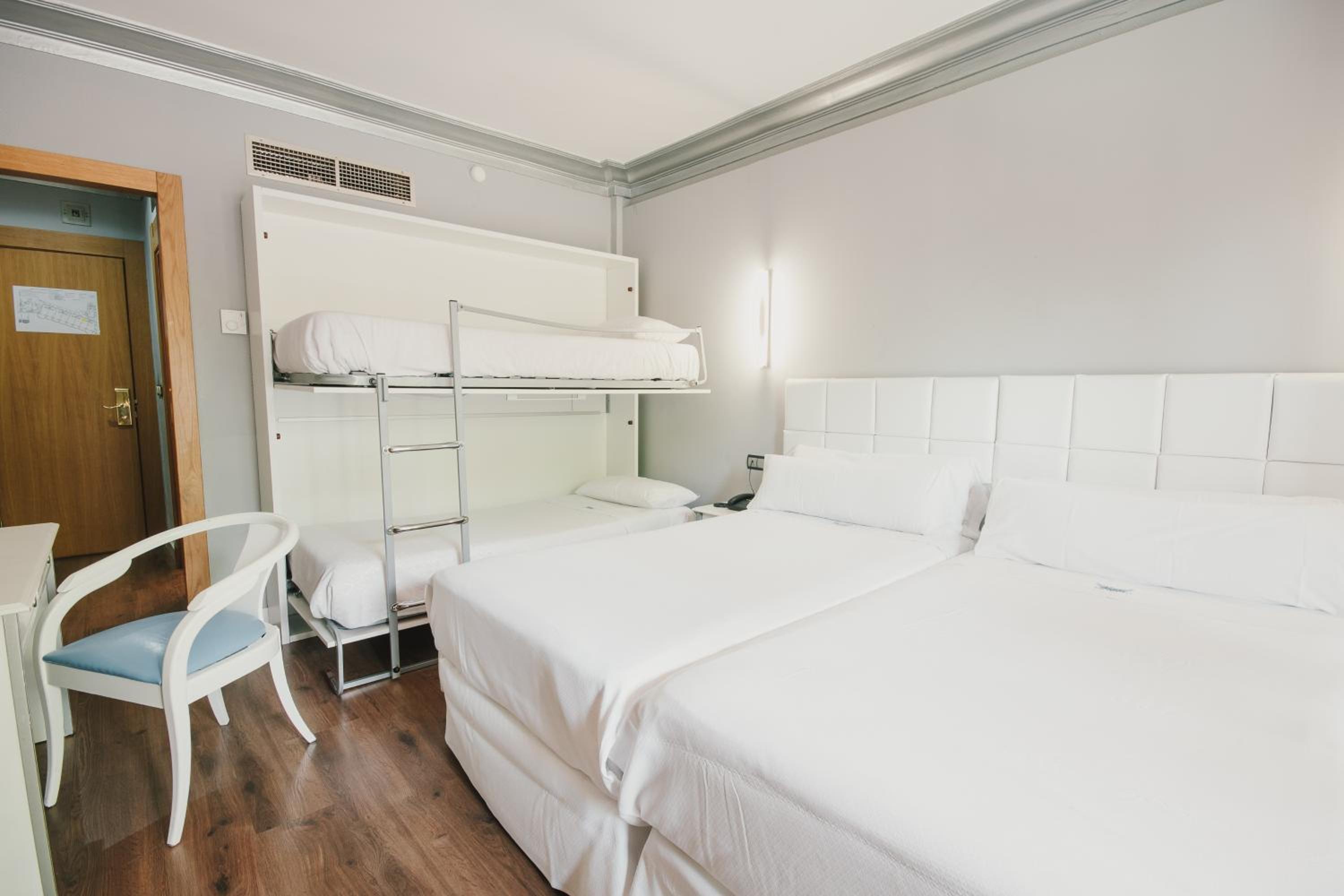 Triple Room - Photo 3