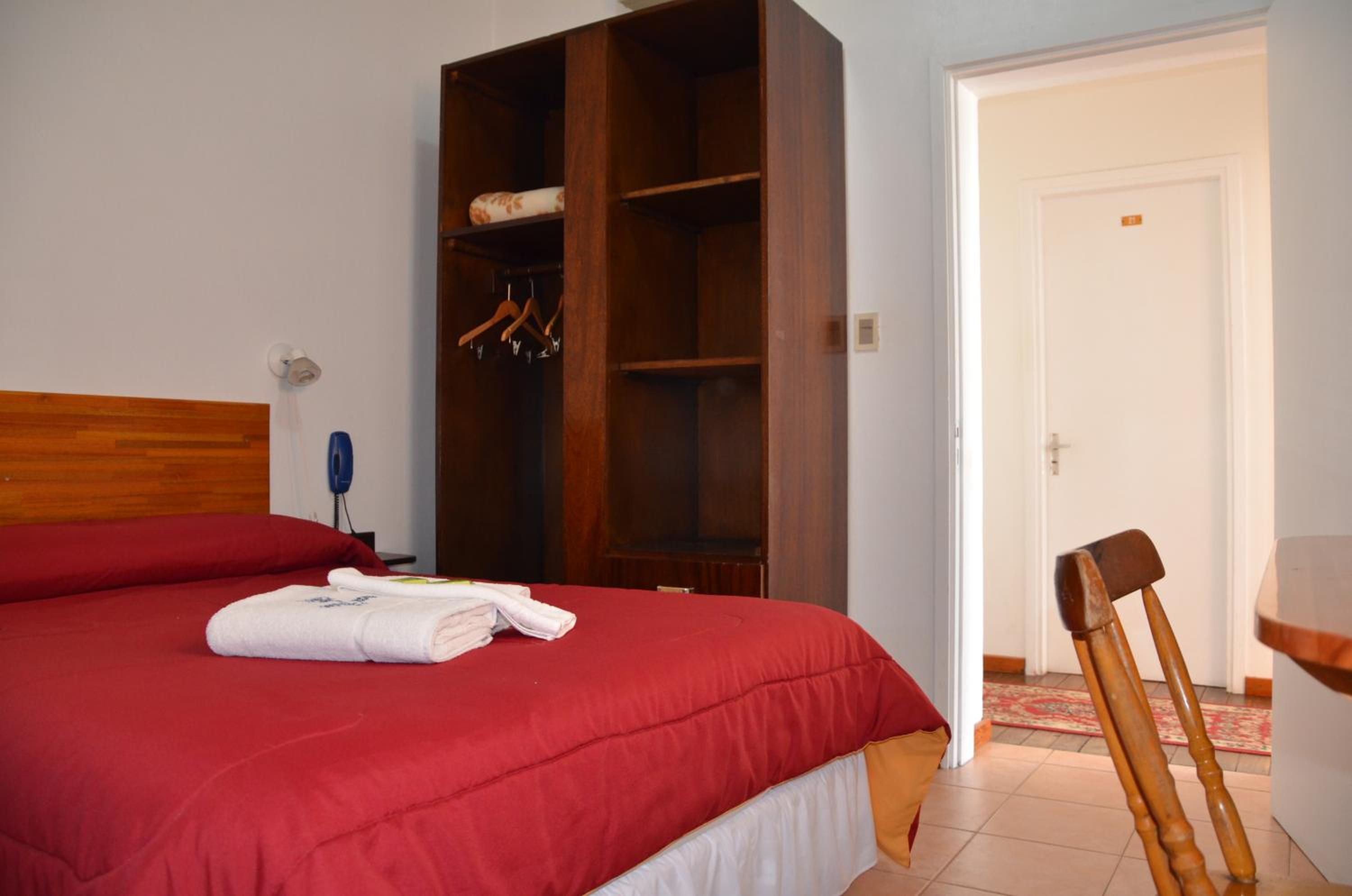 Standard Double Room photo 3