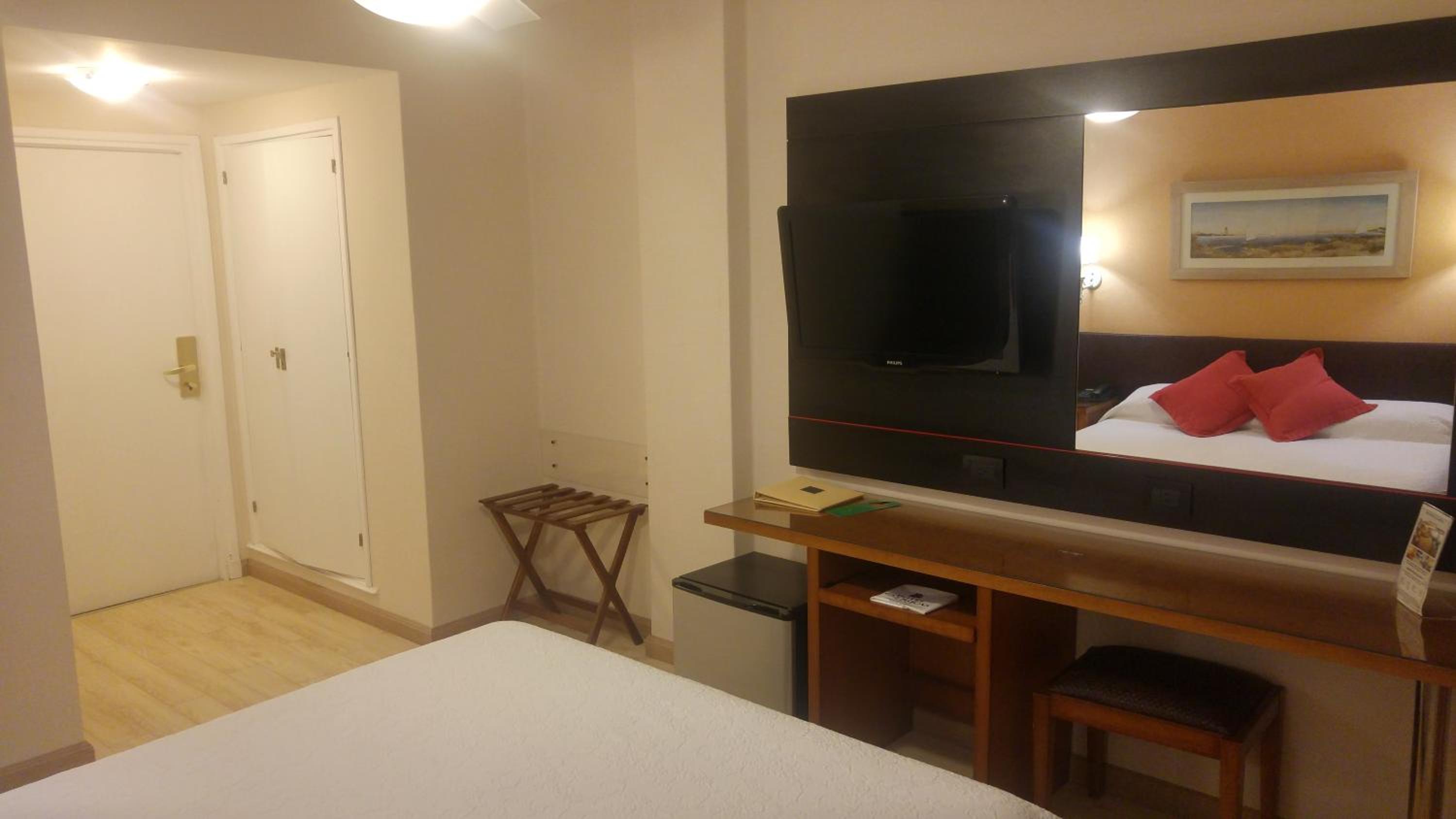 Standard Double or Twin Room with Sea View photo 3