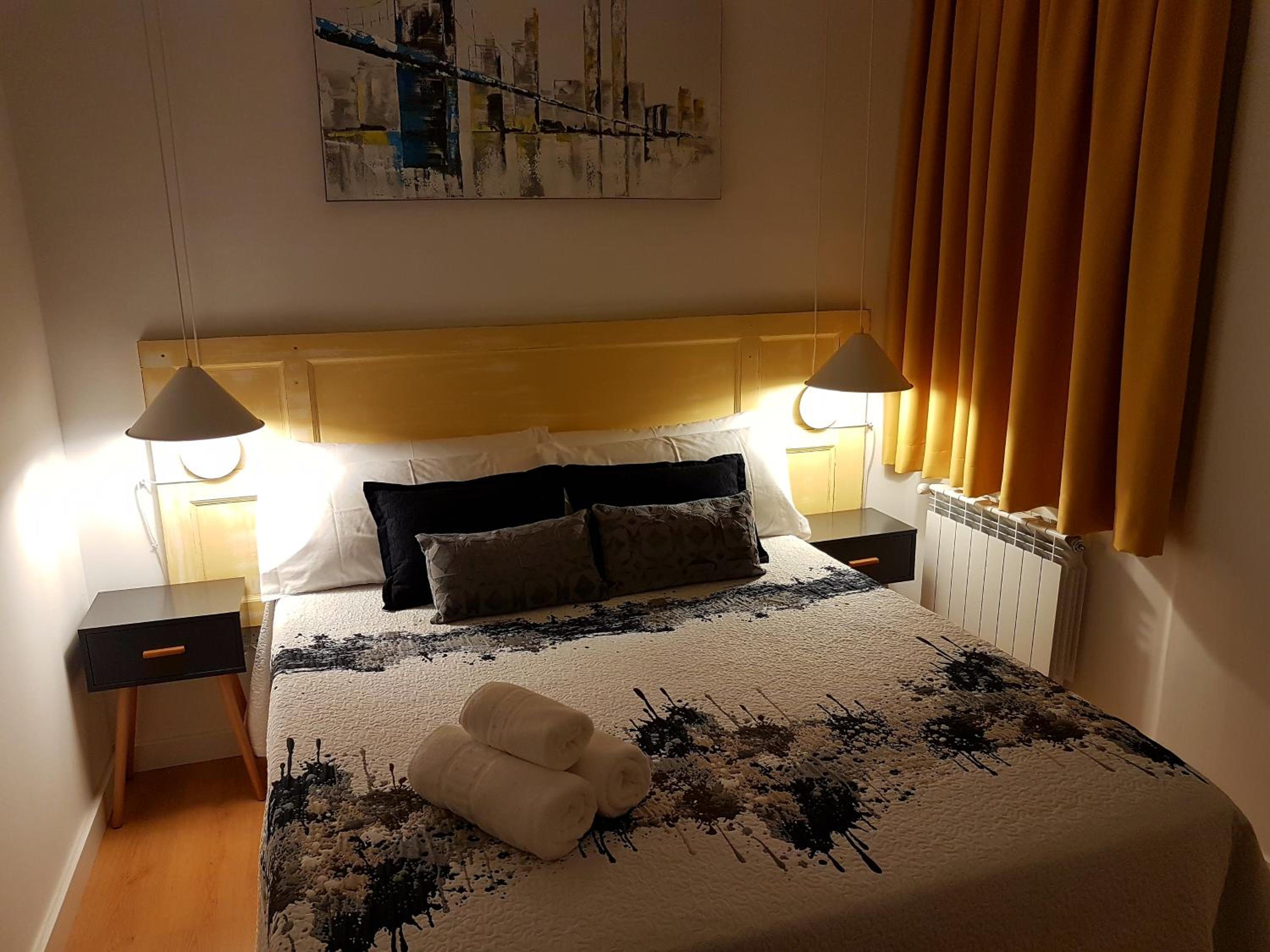 Double Room with Shared Bathroom photo 2