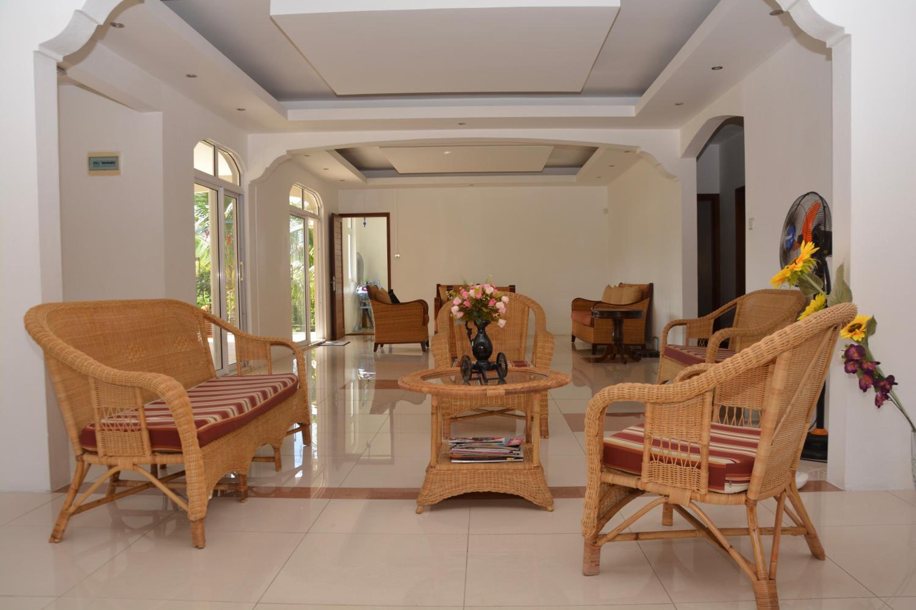 Three-Bedroom Villa photo 2