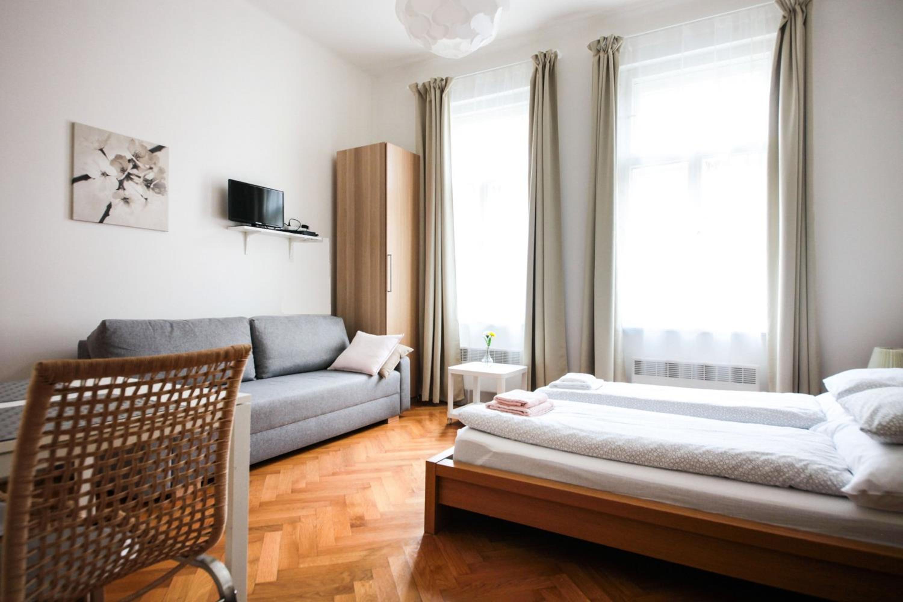 Studio Apartment