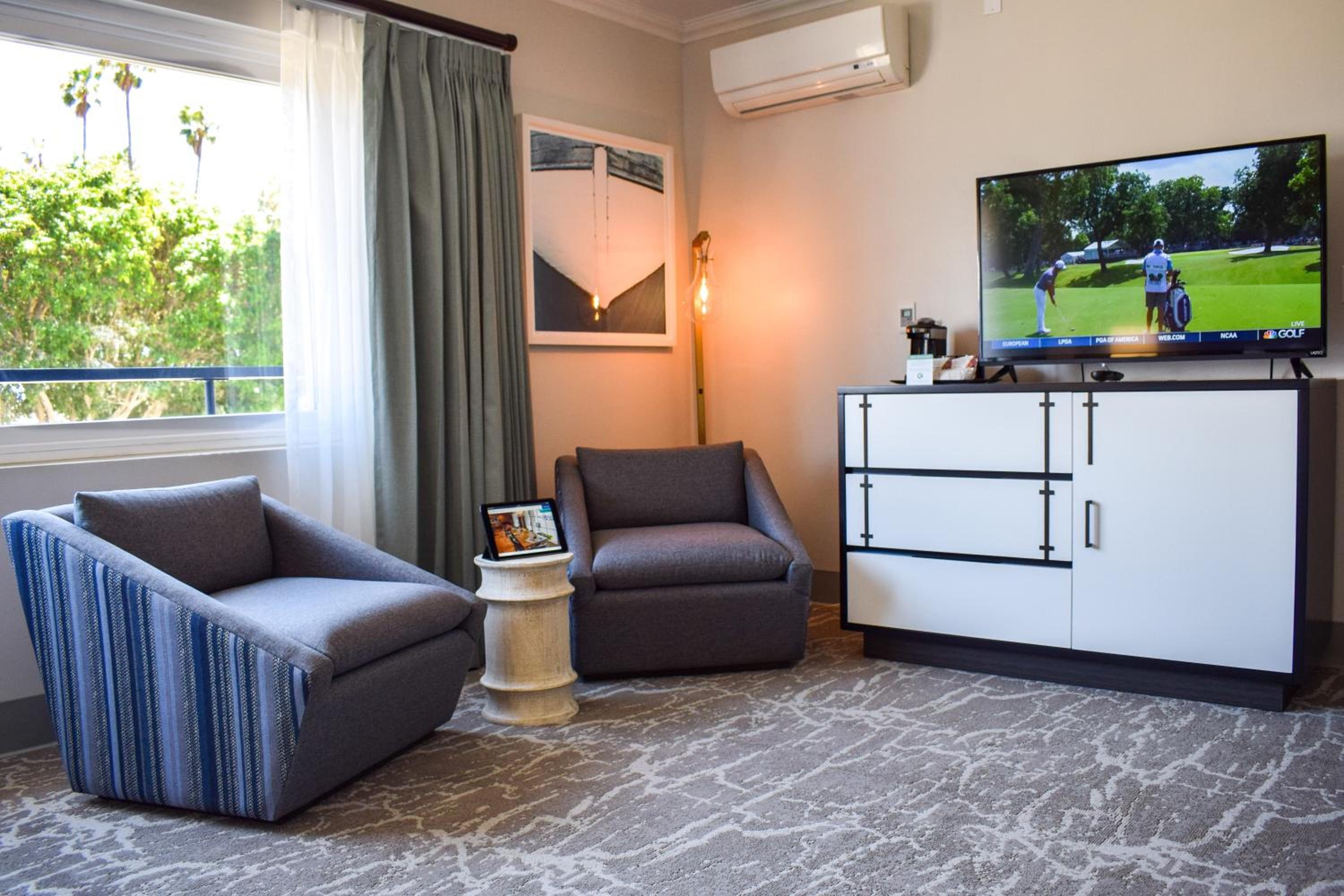 King Room - Harbor Side - Photo 4