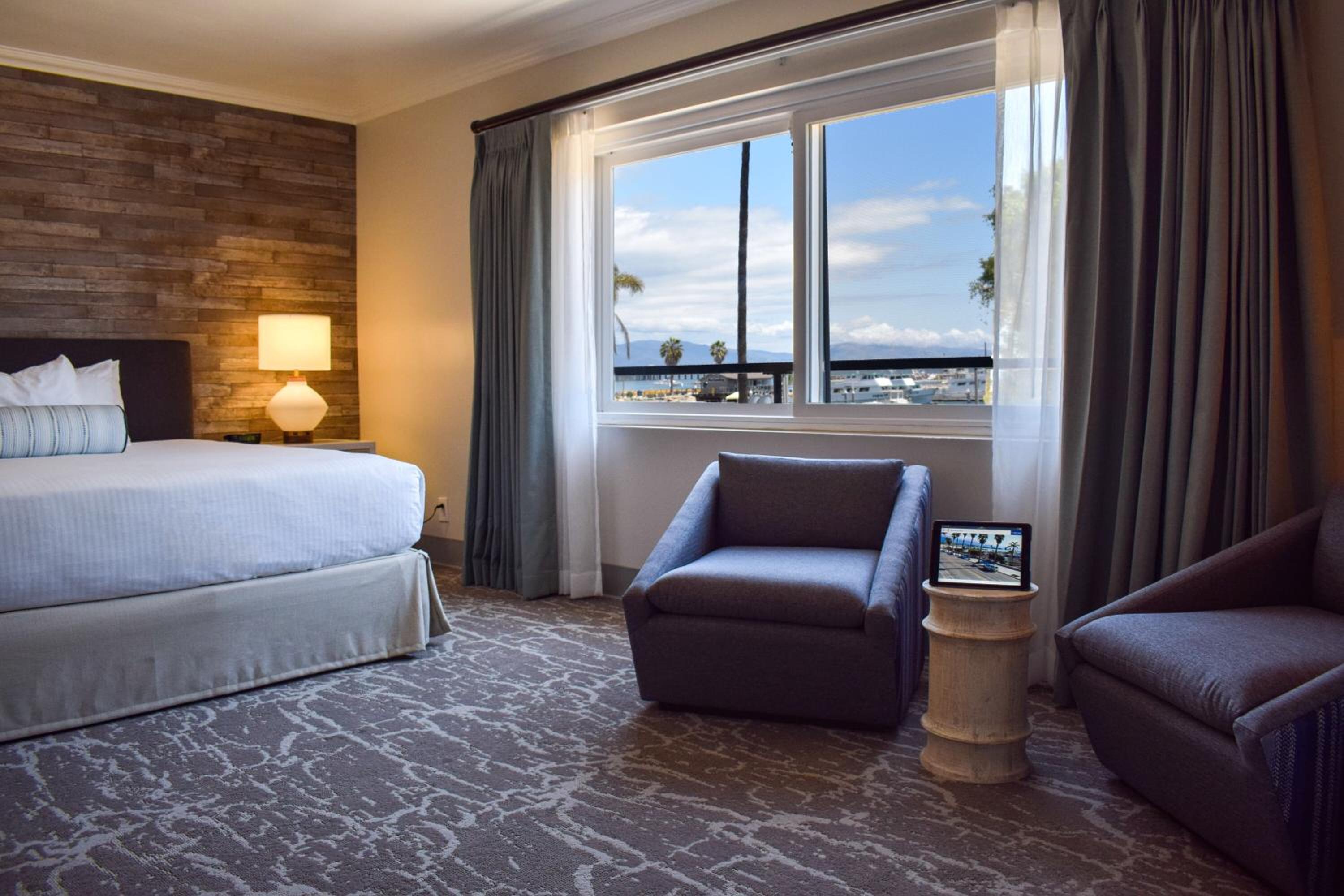 King Room - Harbor Side - Photo 5