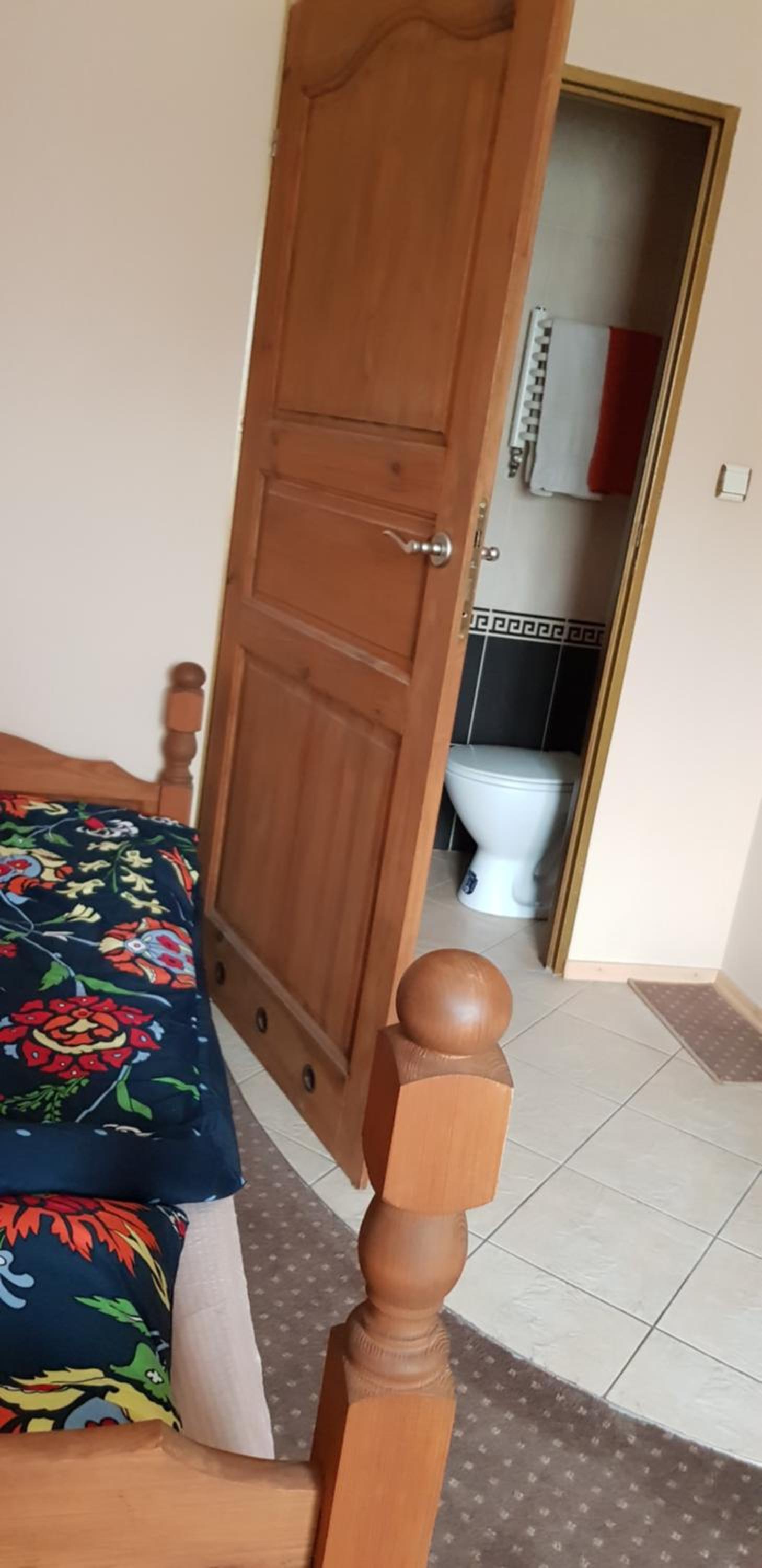 Small Twin Room - Photo 1