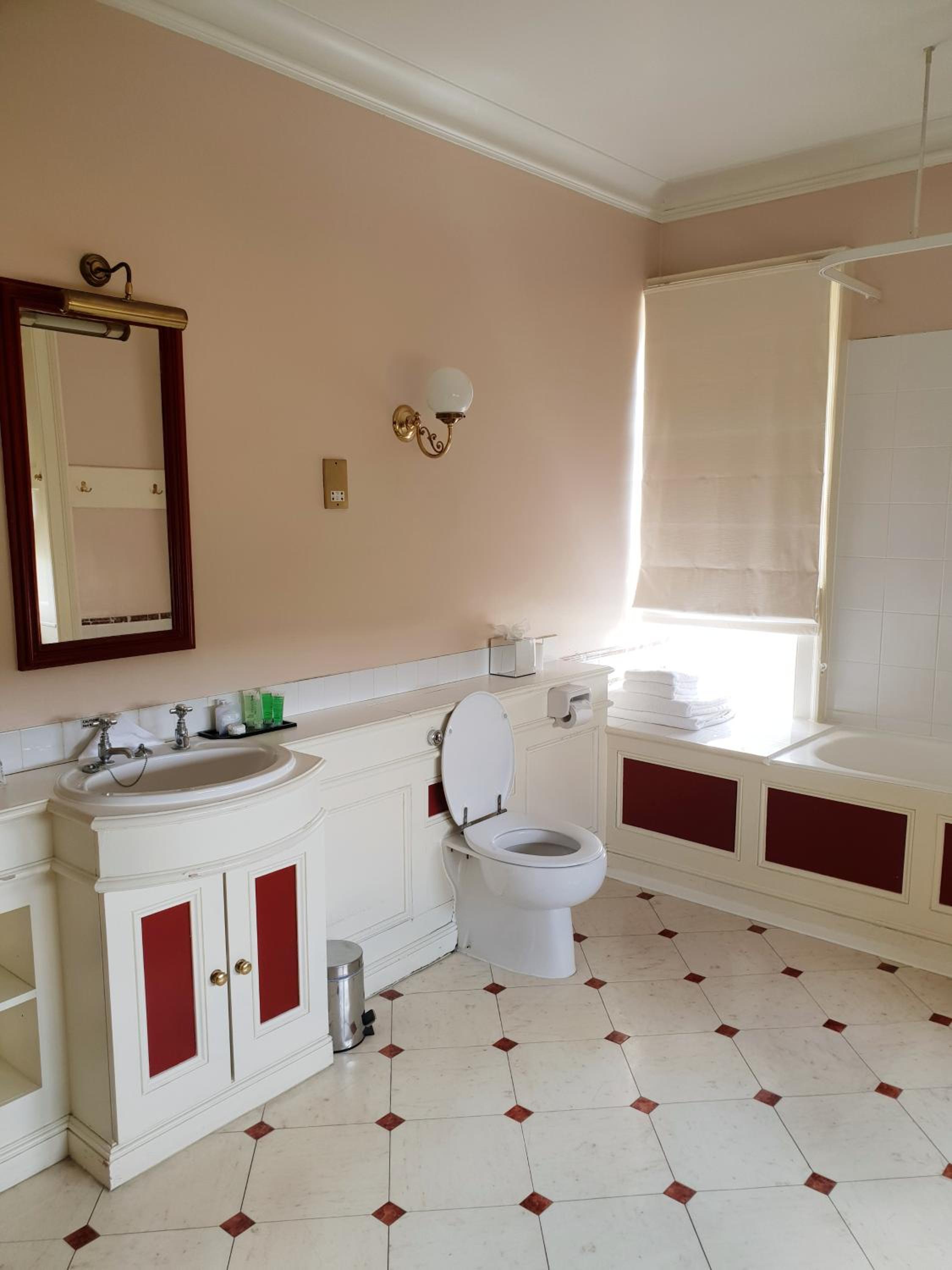 Twin Room - Manor House photo 2