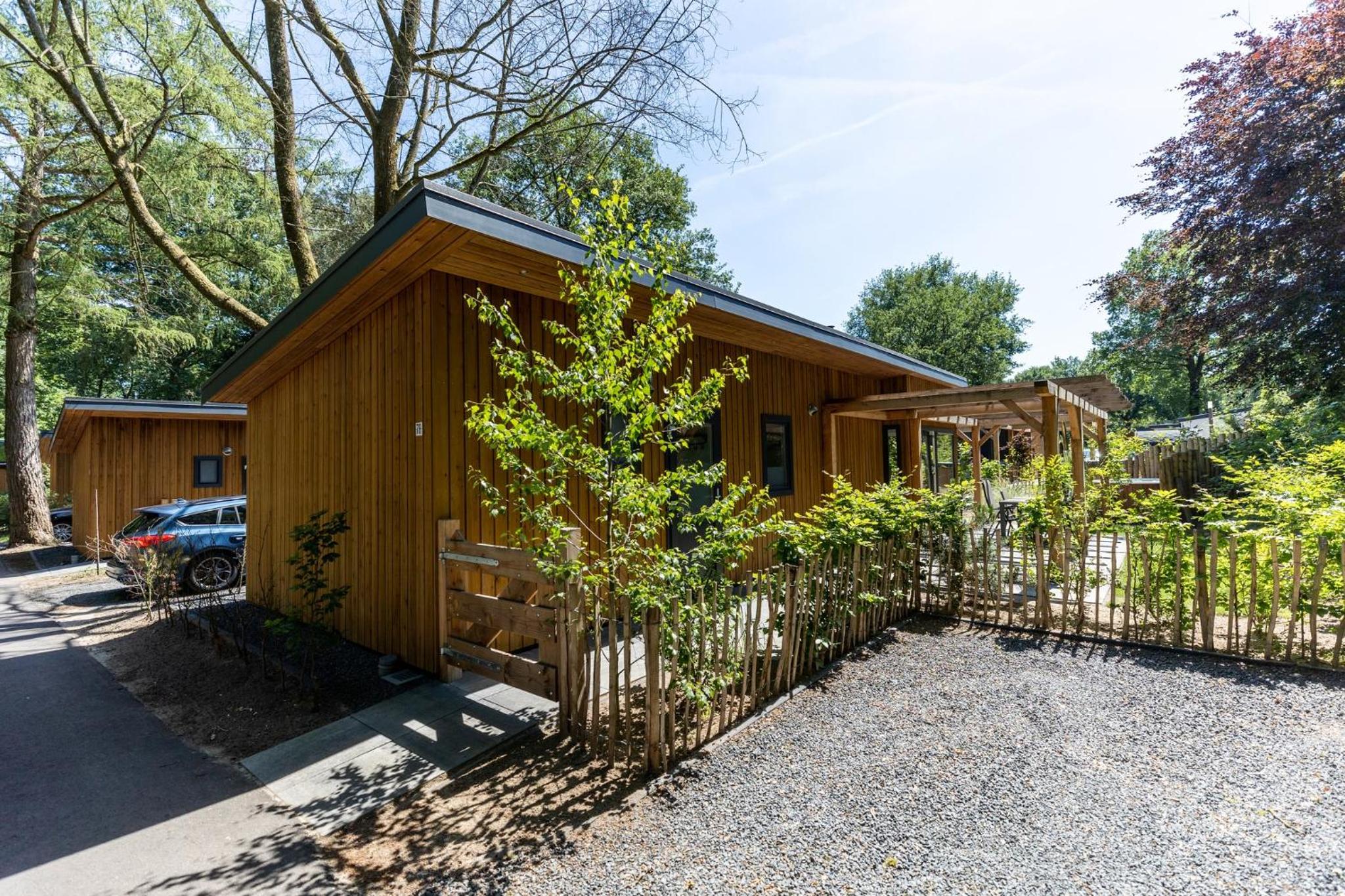 Deluxe Bungalow with Garden View